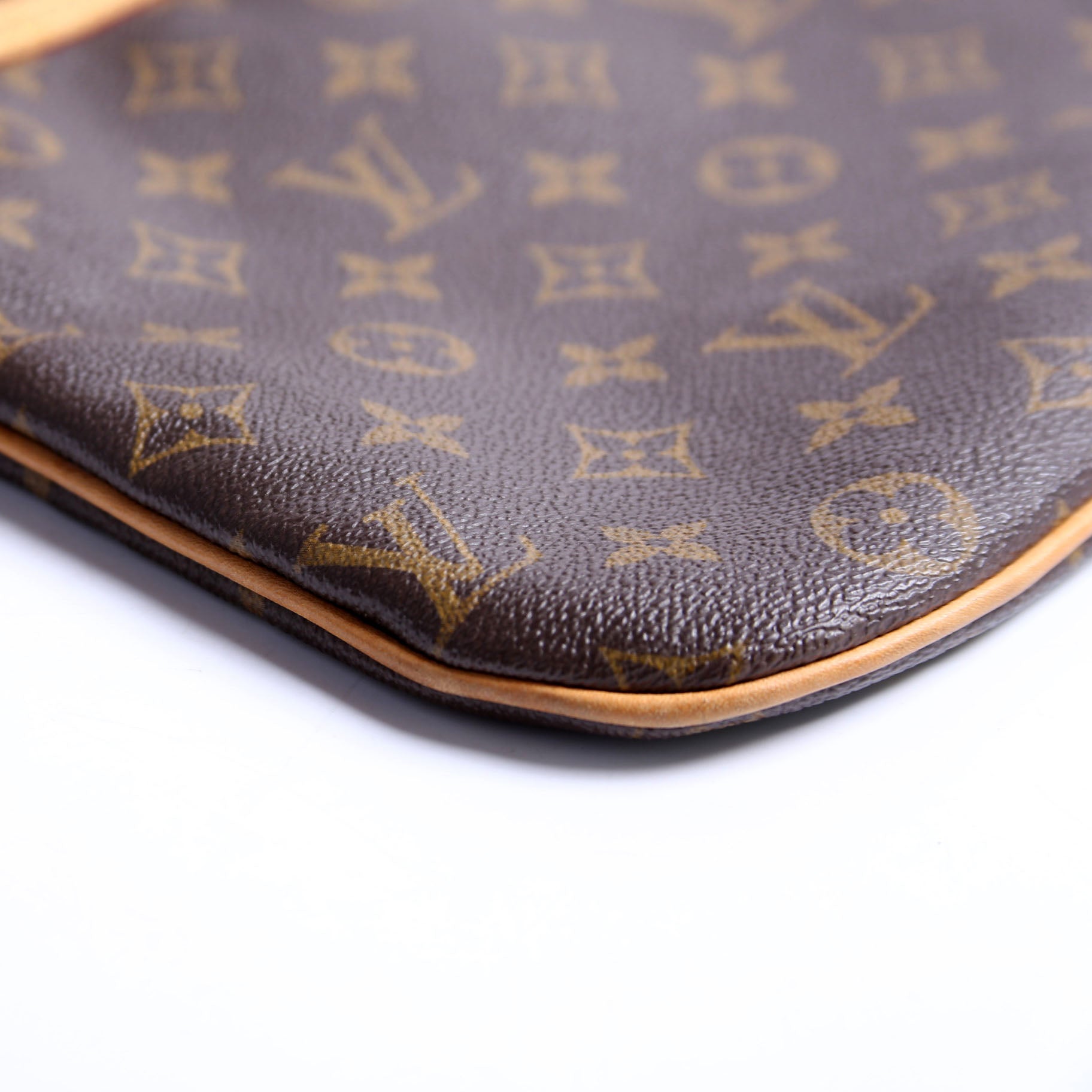 Pochette Bosphore Monogram