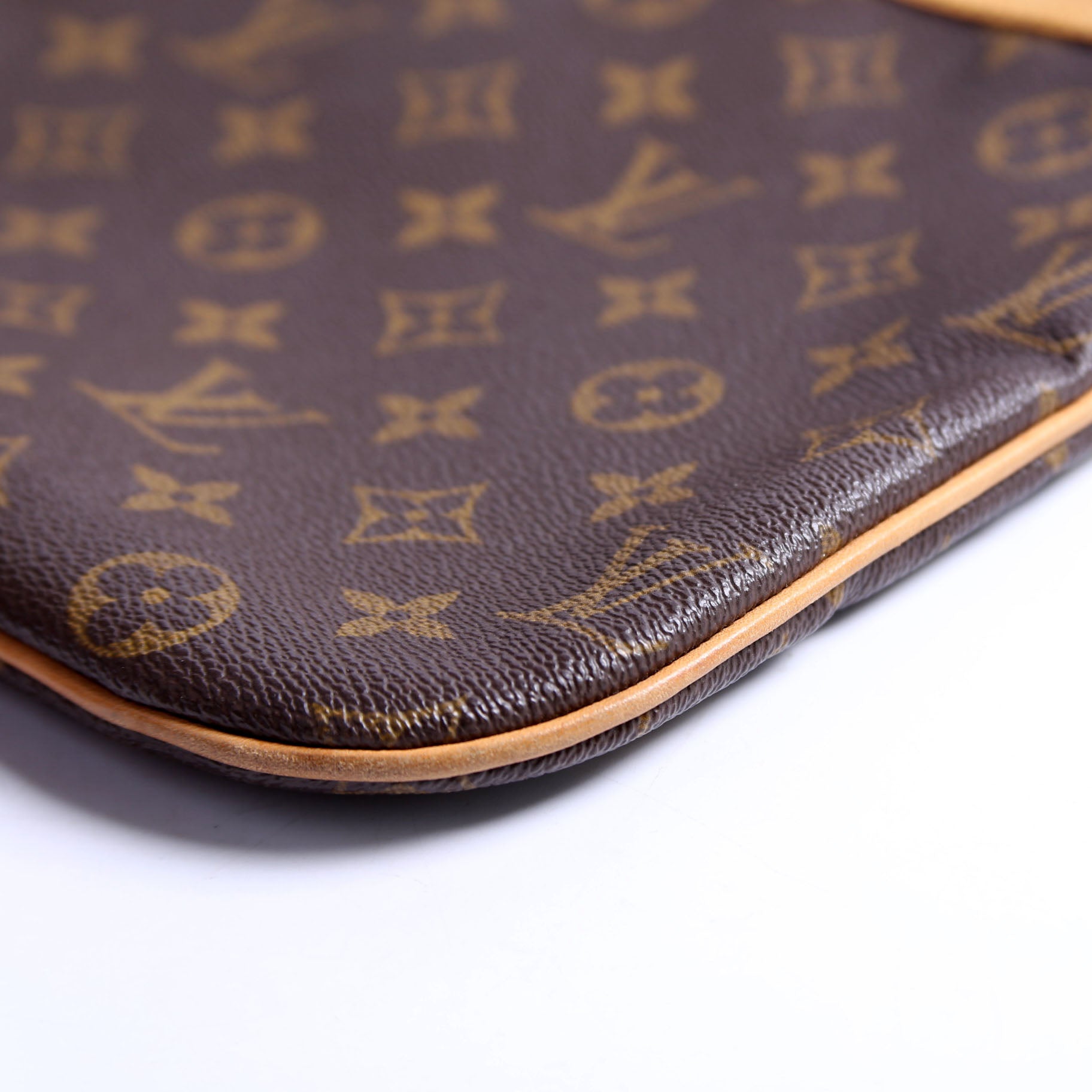 Pochette Bosphore Monogram