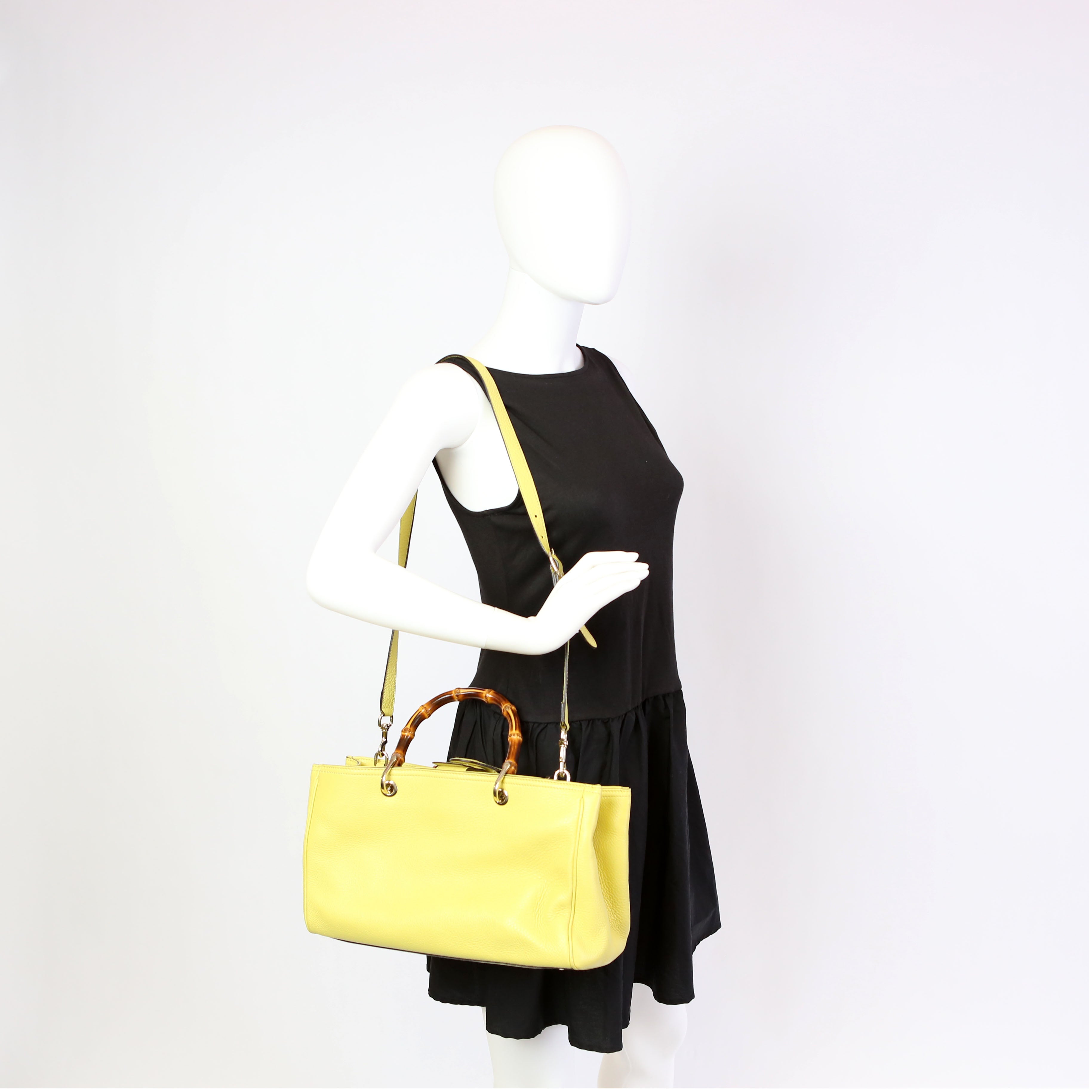 323660 Leather Bamboo Shopper Medium Yellow