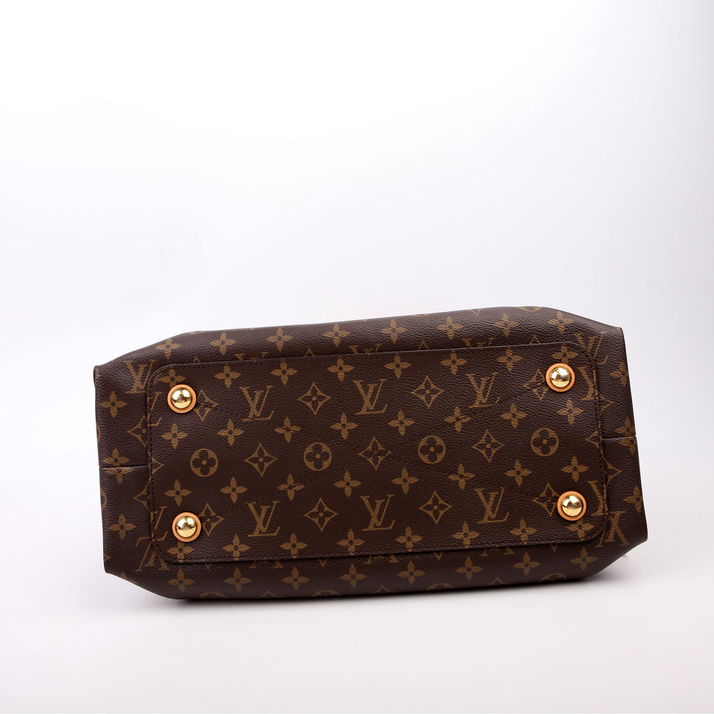 Olympe Monogram