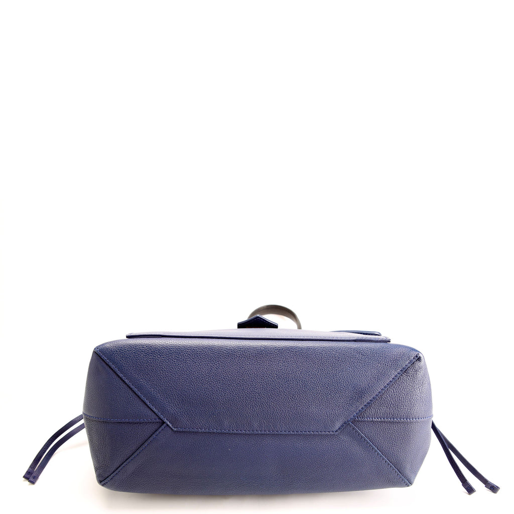 Lockme PM Calfskin Navy