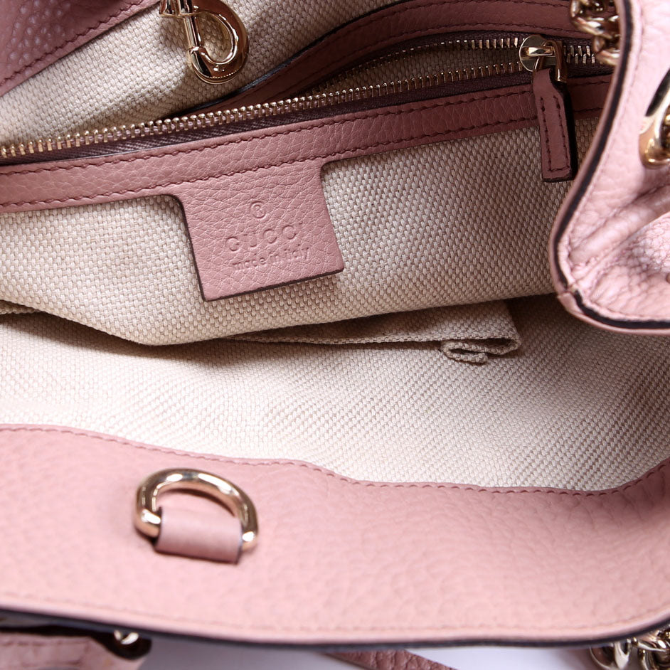 308982 Soho Leather Shoulder Medium Mauve
