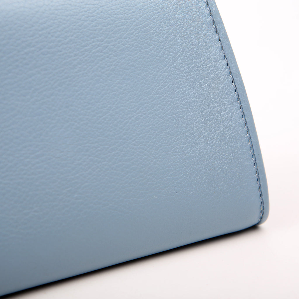 725215 Blondie Leather Continental Chain Wallet Blue