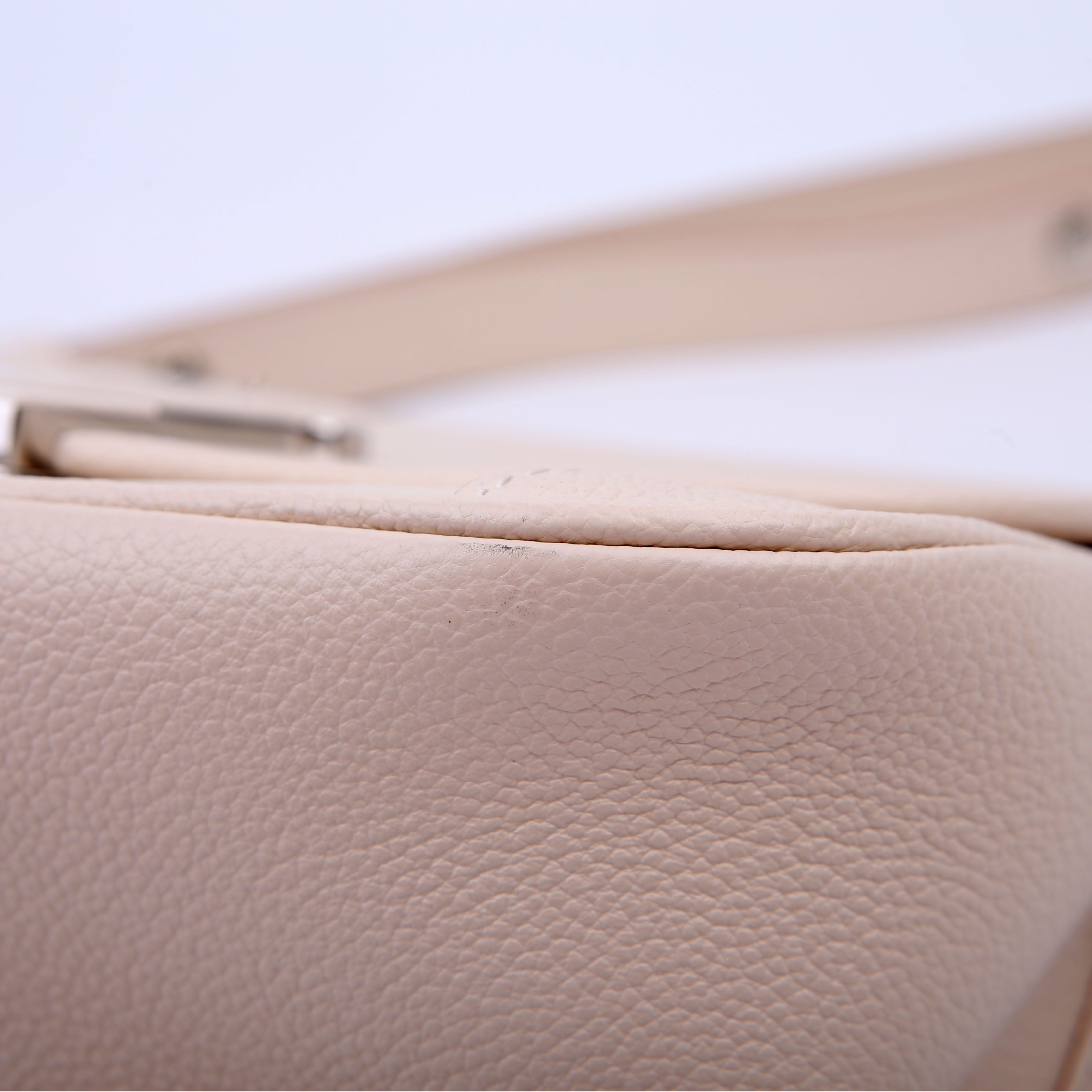 Buci Crossbody Epi Cream