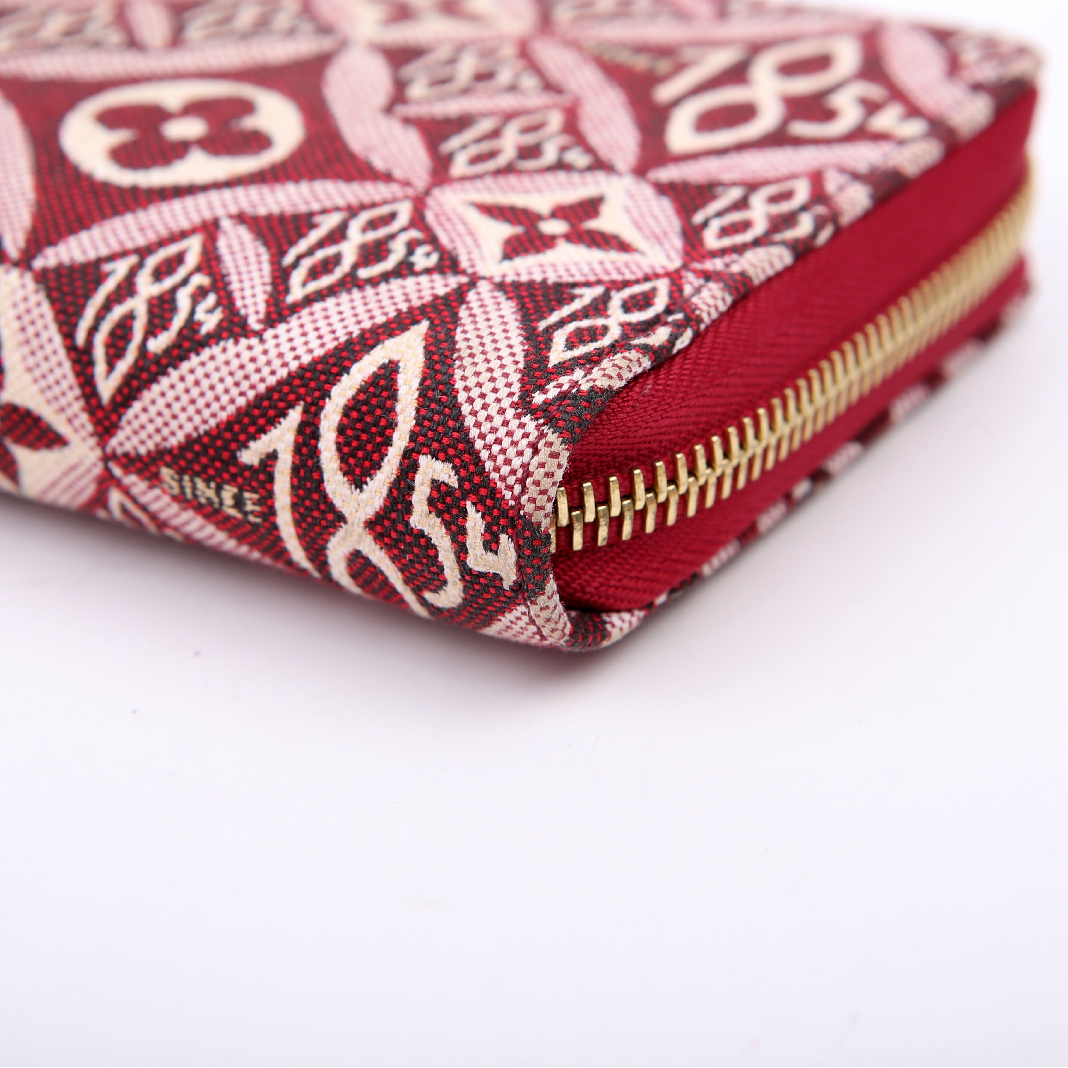 Zippy Wallet Since 1854 Jacquard Maroon