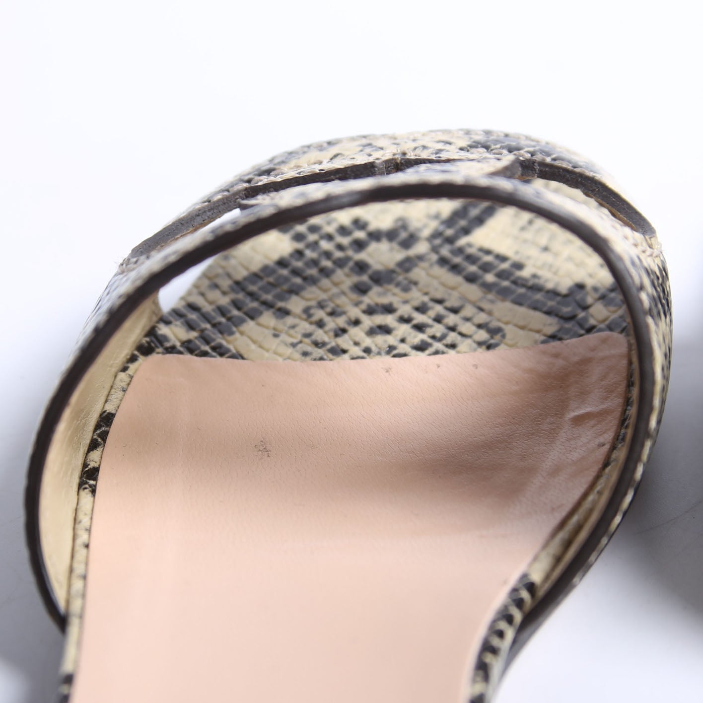 Python Interlocking G Flats Size 38