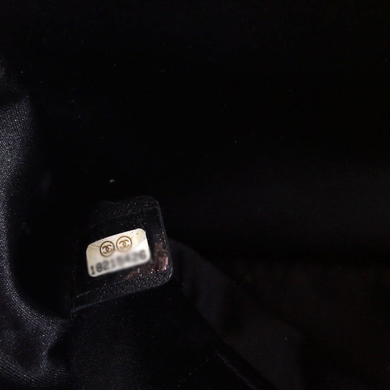 Grand Shopping Tote Caviar Black