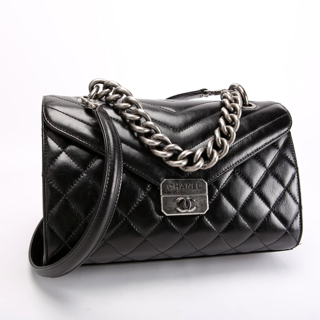 Mad About Quilting Flap Medium Calfskin 23M Black