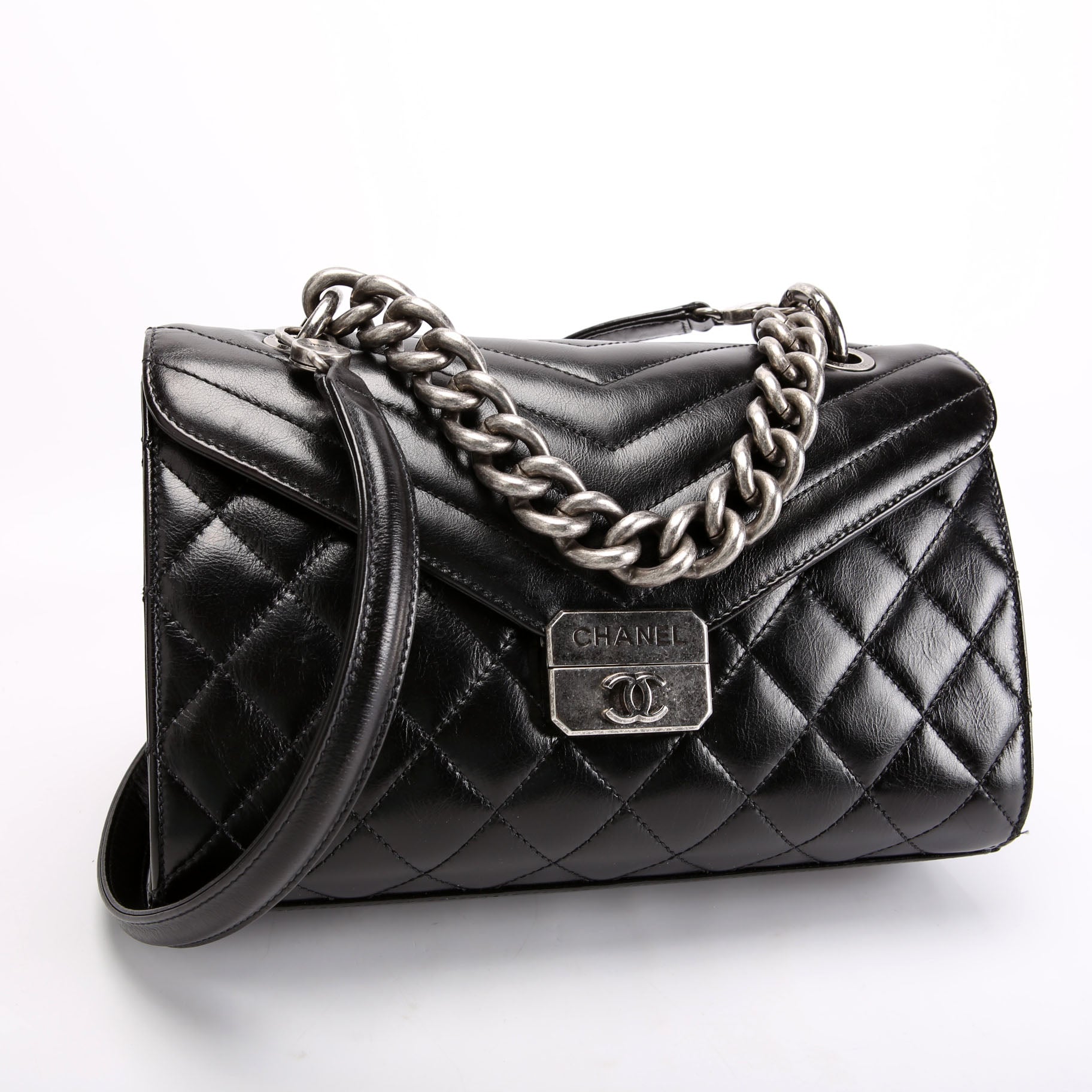 Mad About Quilting Flap Medium Calfskin 23M Black