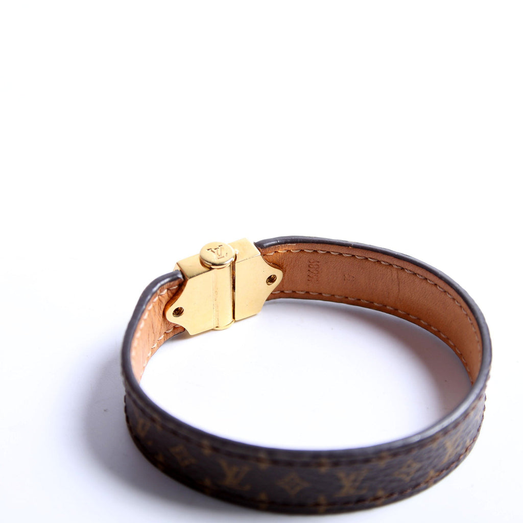 Nano Monogram Size 19