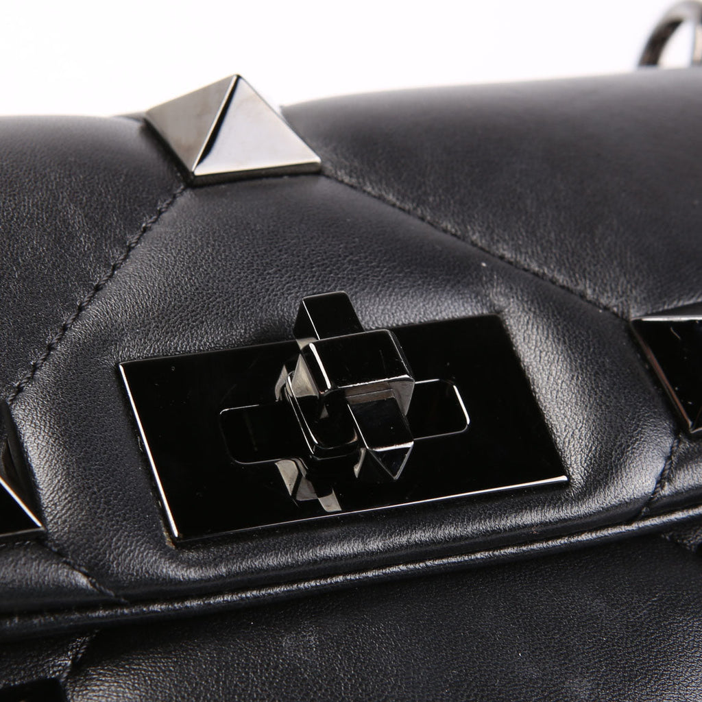 Roman Stud Medium Shoulder Bag Black
