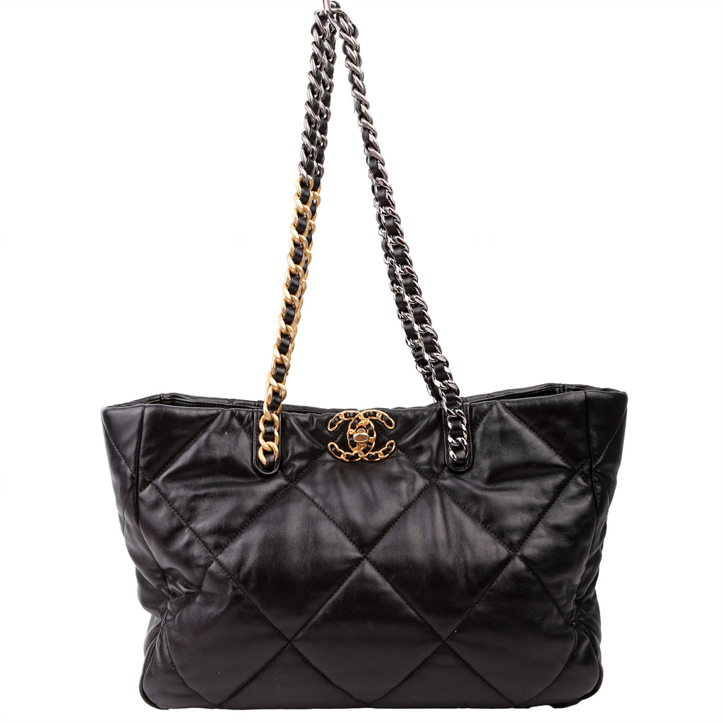 Chanel 19 Quilted Goatskin E/W Shopping Tote Black