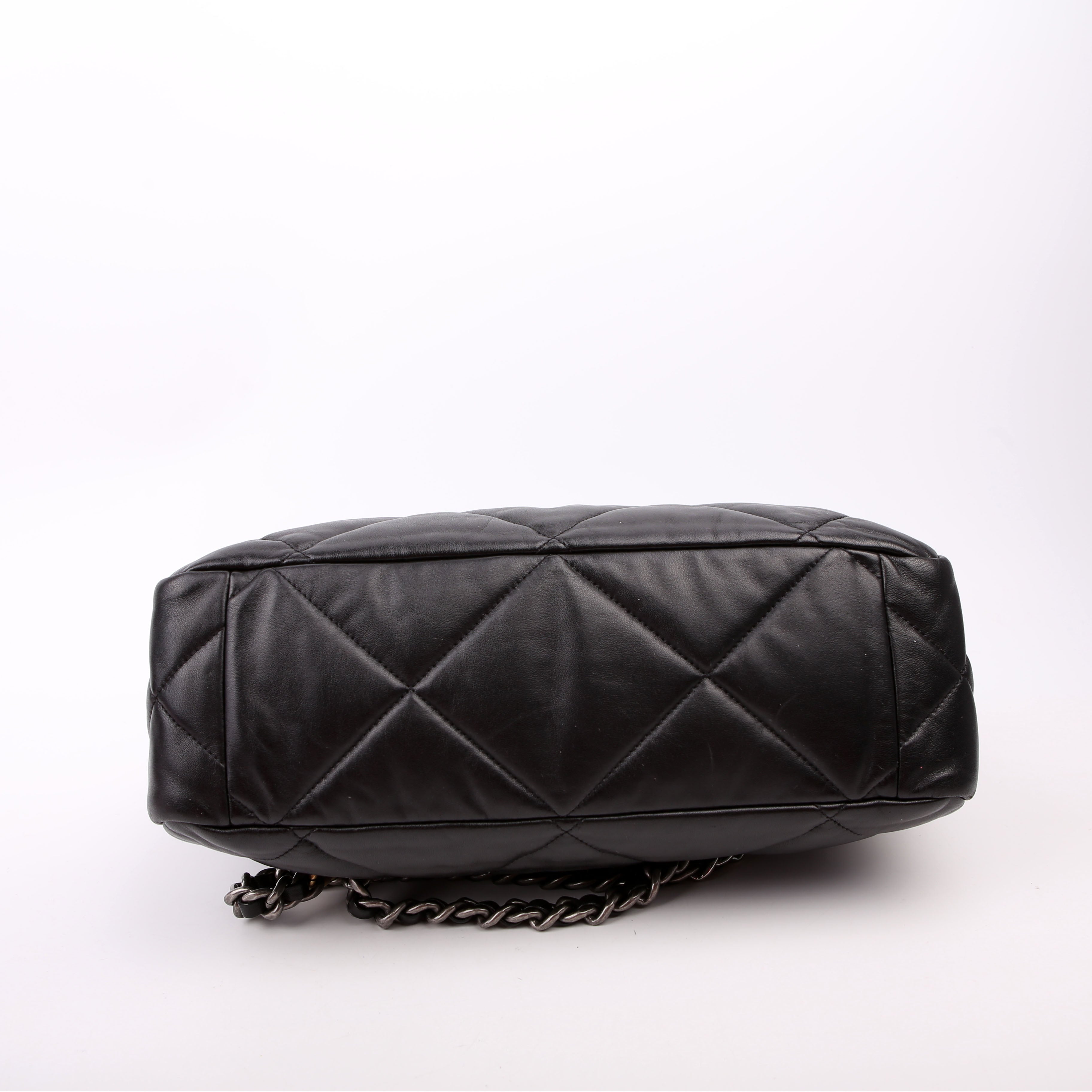 Chanel 19 Quilted Goatskin E/W Shopping Tote Black