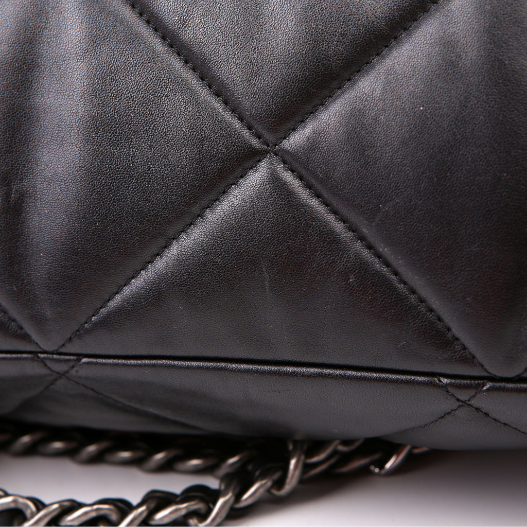 Chanel 19 Quilted Goatskin E/W Shopping Tote Black