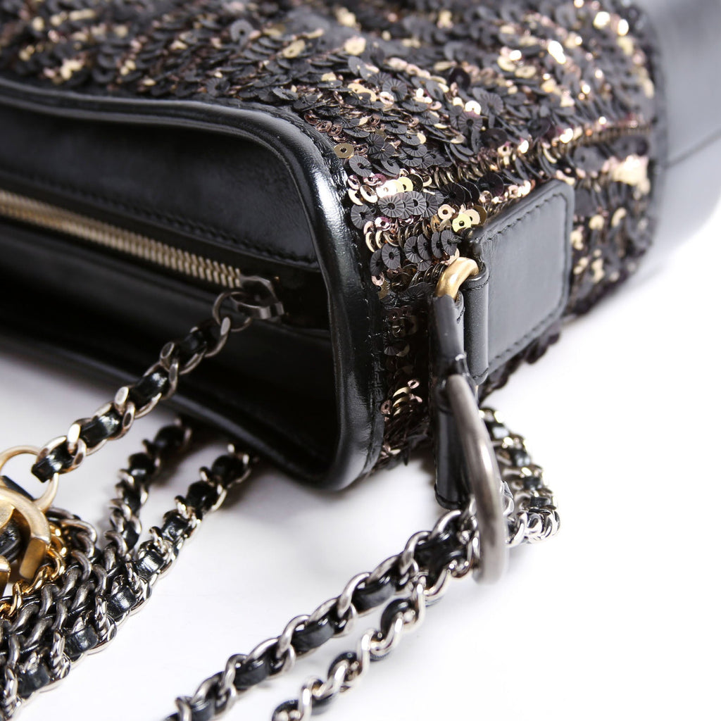 Gabrielle Hobo Small Sequin 28M Black/Gold