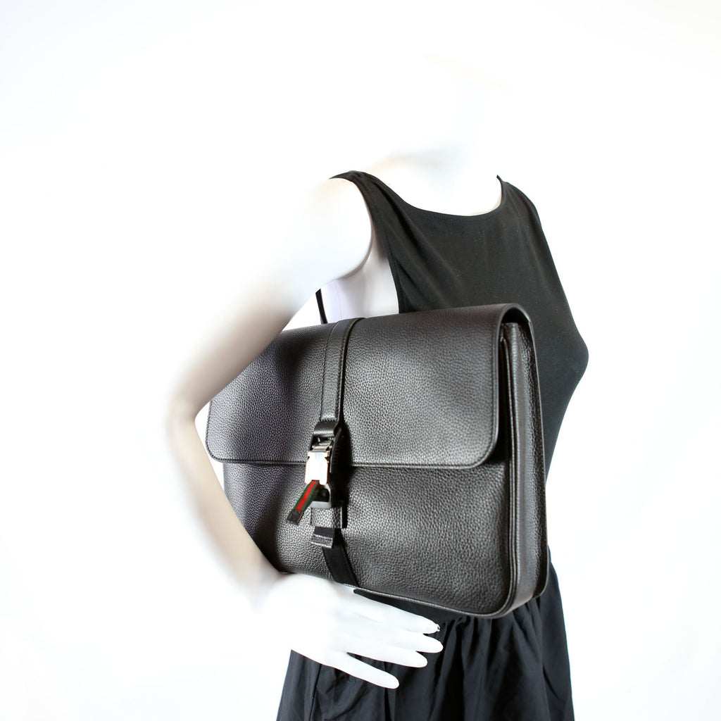 816755 Medium Business Case Black