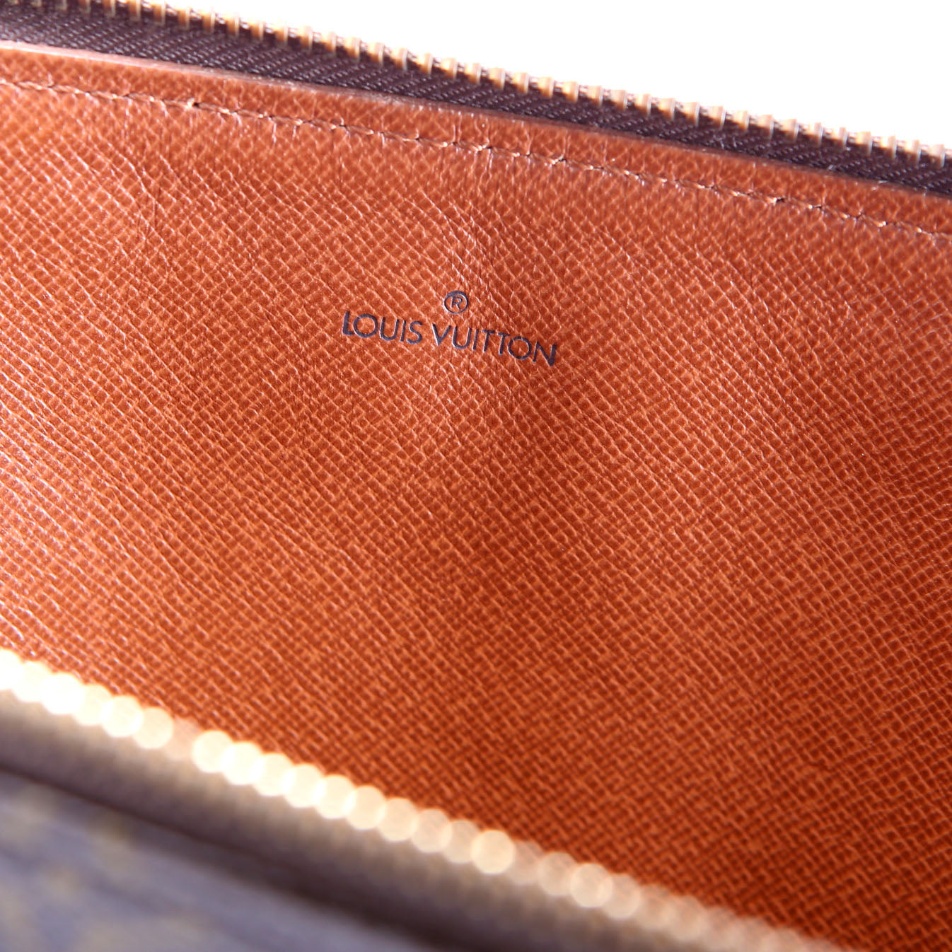 Pochette Documents 38 Monogram