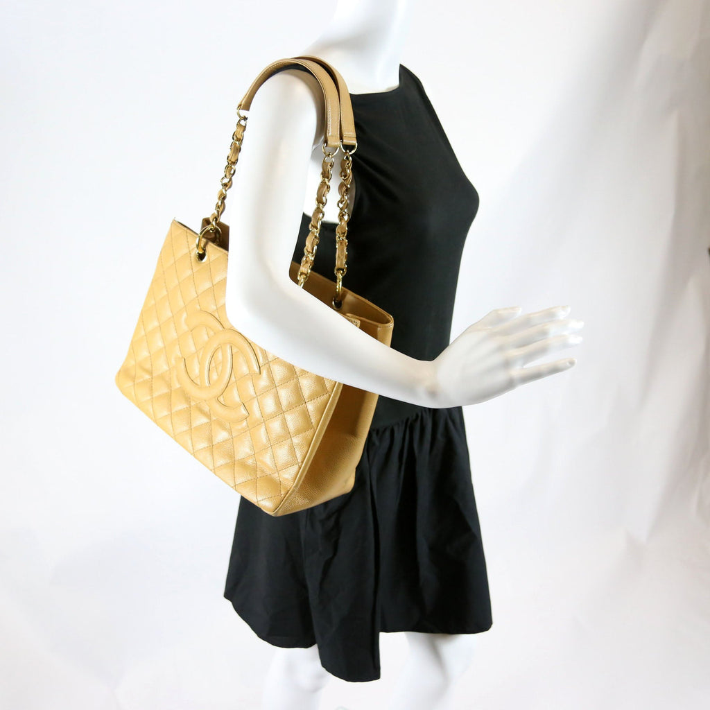 Grand Shopping Tote Caviar Tan