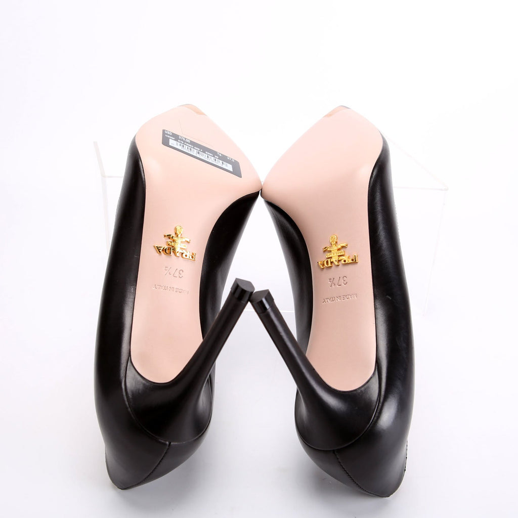 Pointed Toe Pumps Size 37.5 Black