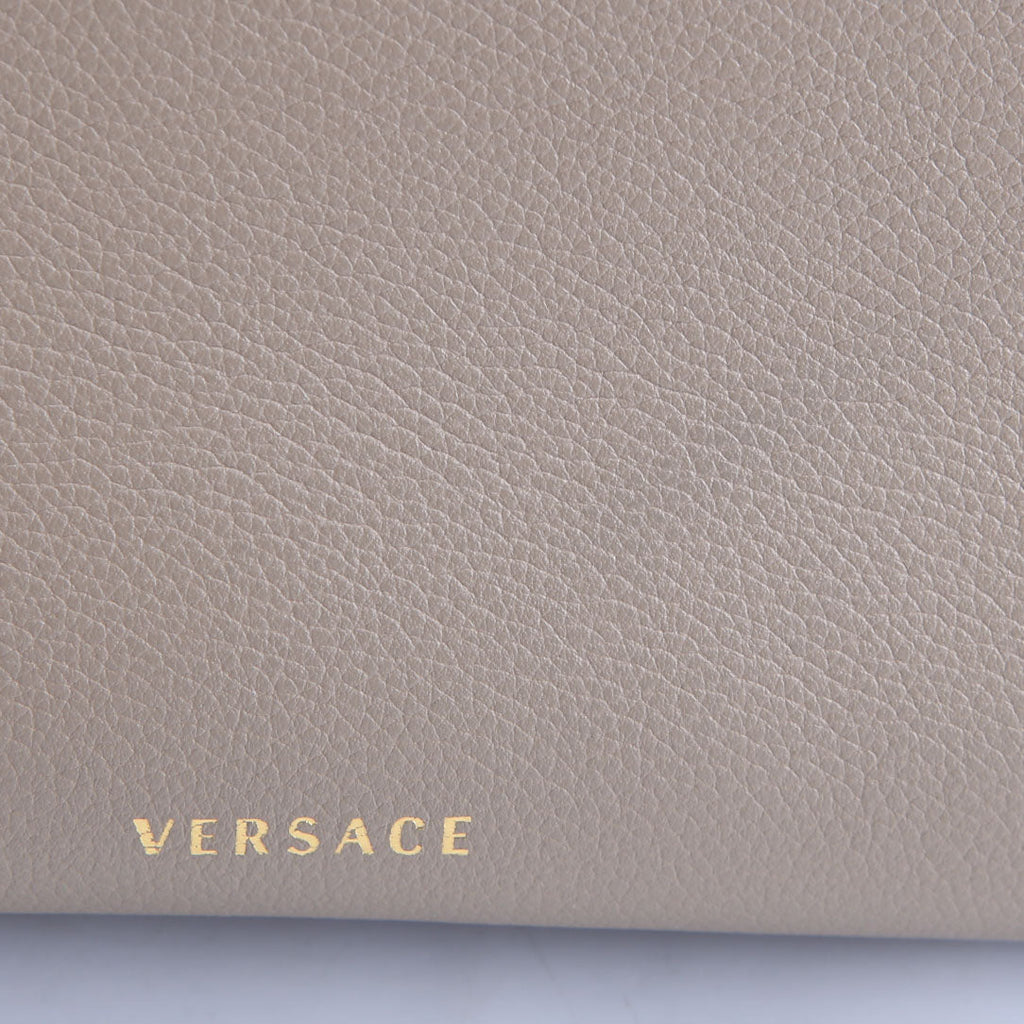 DBFI039 La Medusa Handbag Taupe