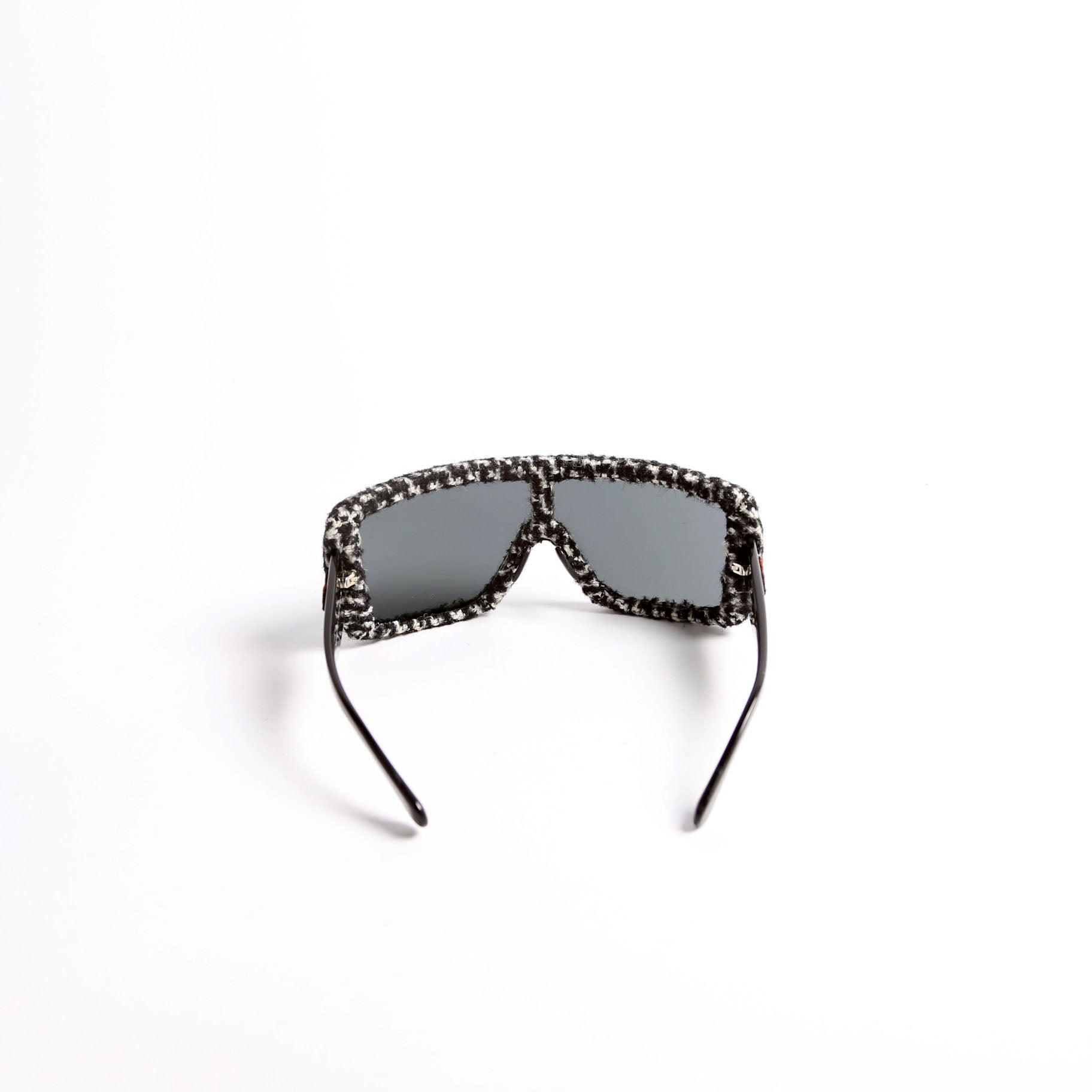 71367 Shield Acetate Tweed