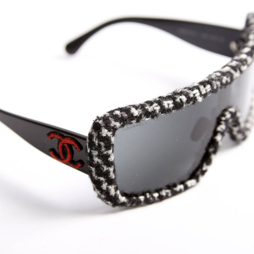 71367 Shield Acetate Tweed
