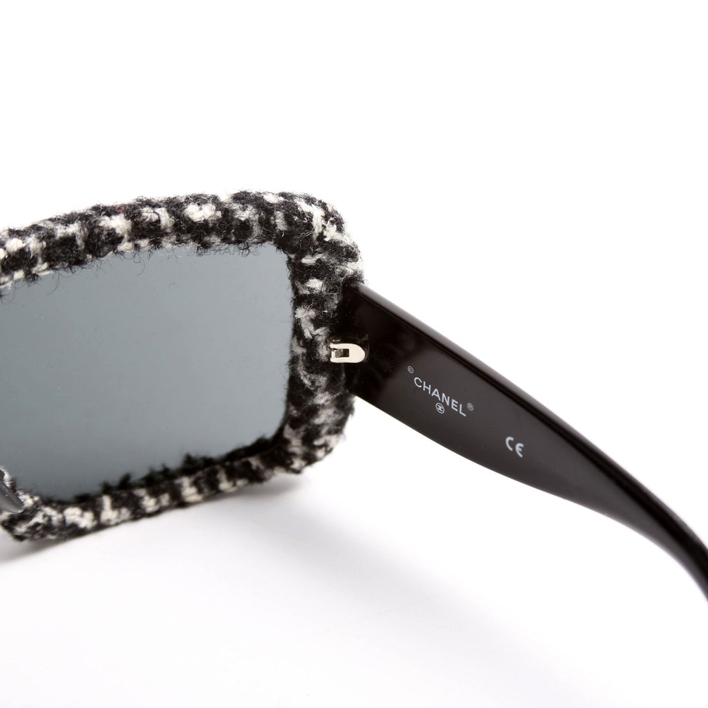 71367 Shield Acetate Tweed