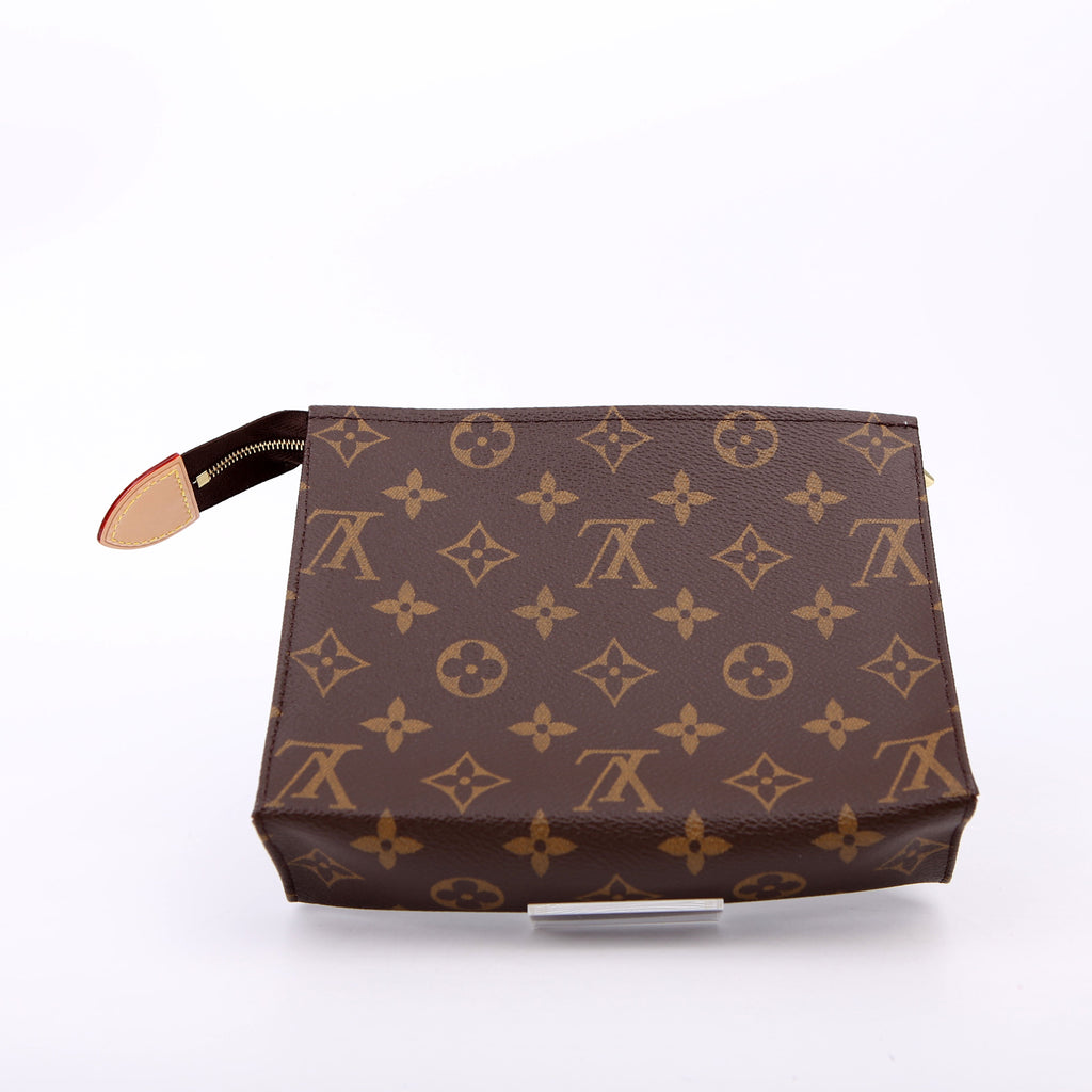 Toiletry Pouch 19 Monogram Newer