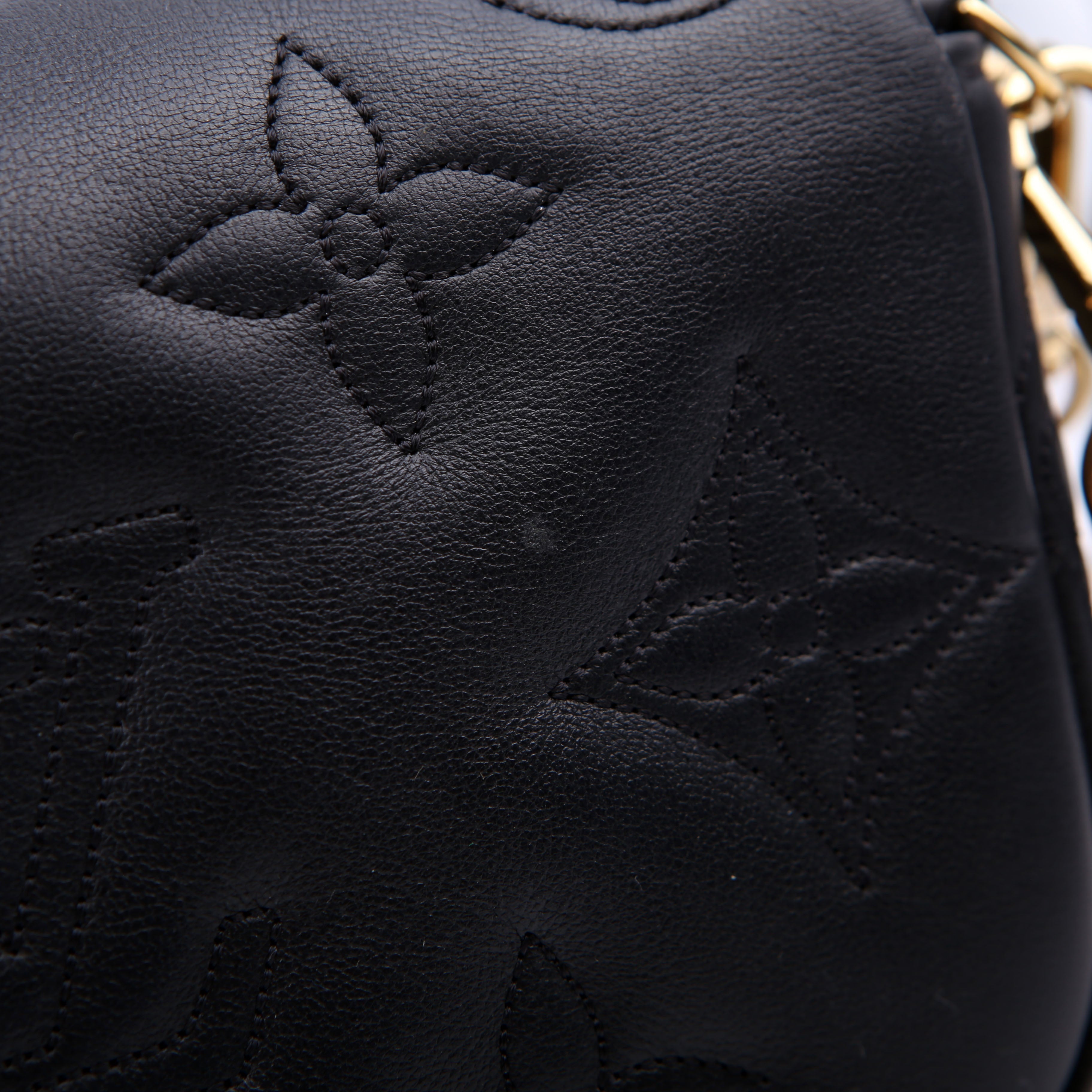 Wallet On Strap Bubblegram Black