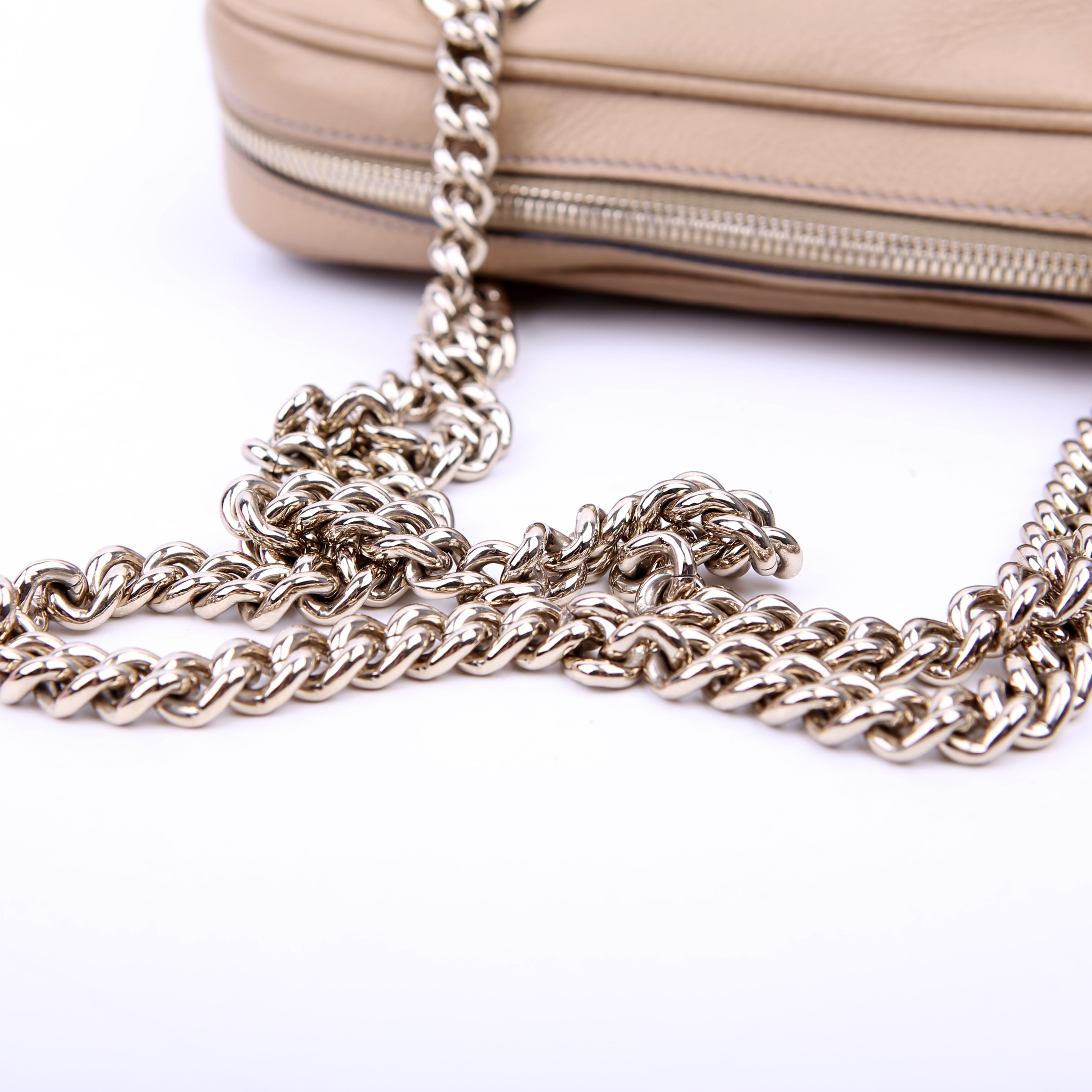 308983 Soho Chain Shoulder Bag Taupe
