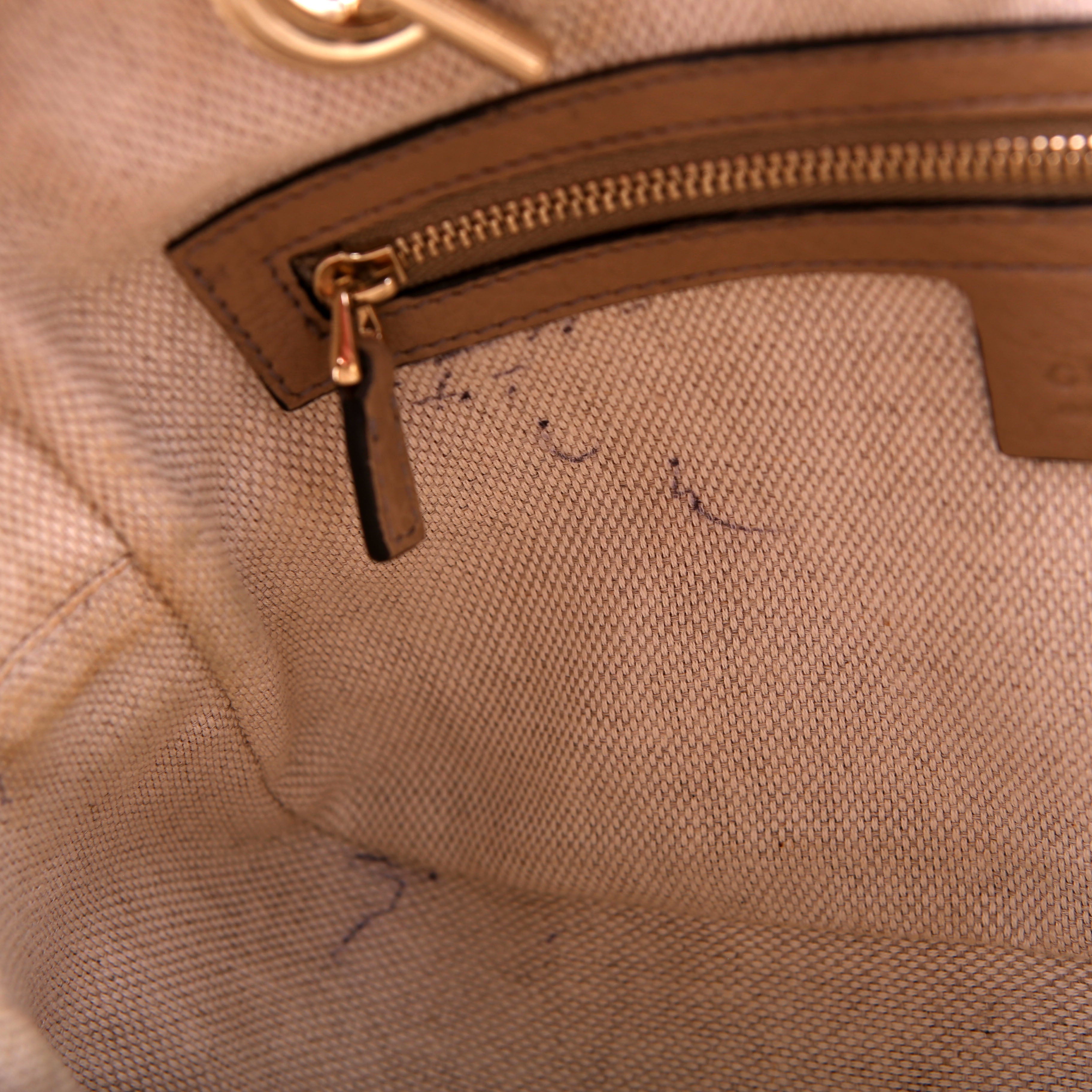 308983 Soho Chain Shoulder Bag Taupe