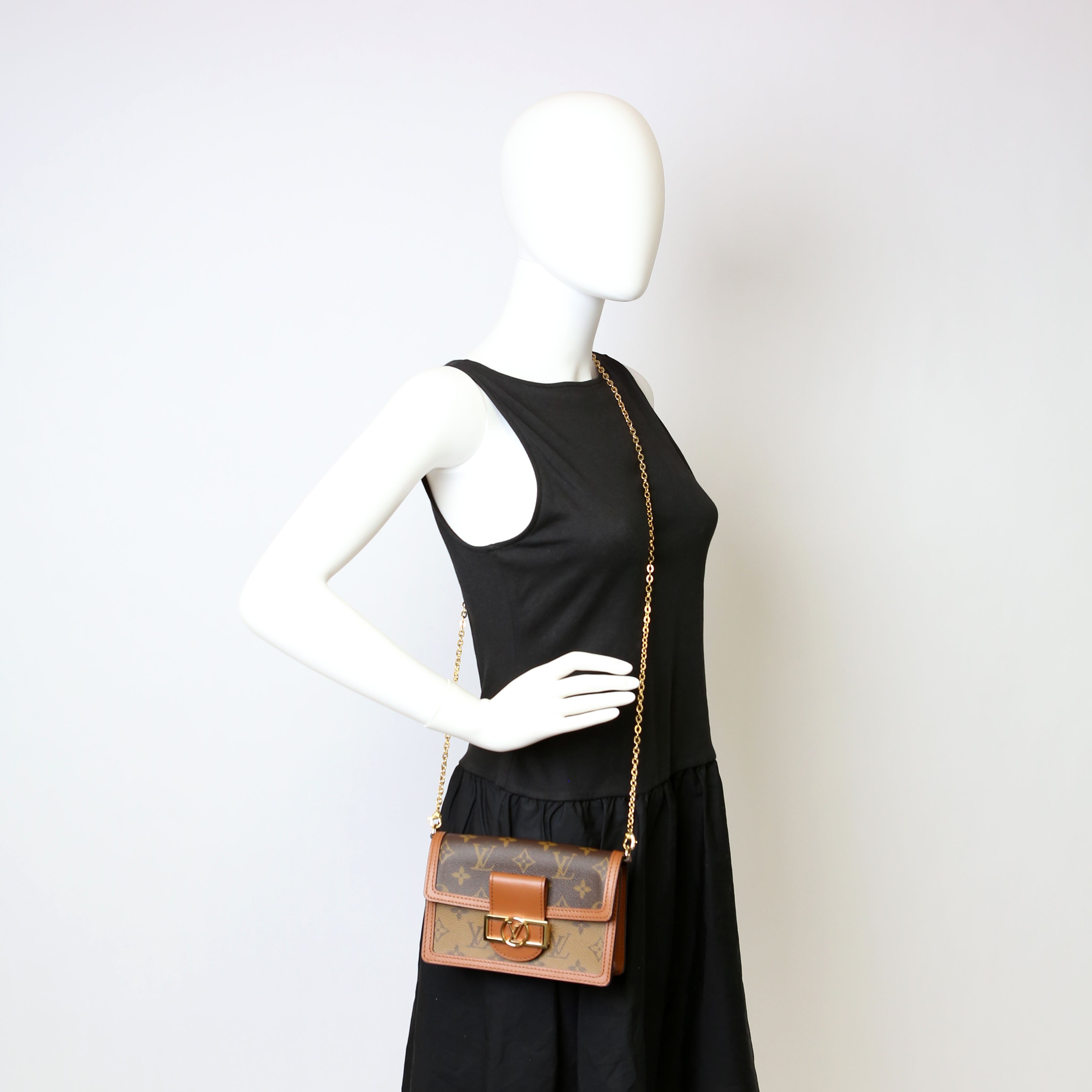 Dauphine Chain Wallet Reverse Monogram