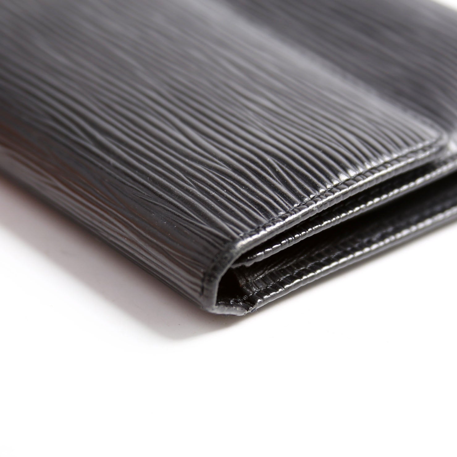 Porte Tresor International Wallet Epi Black
