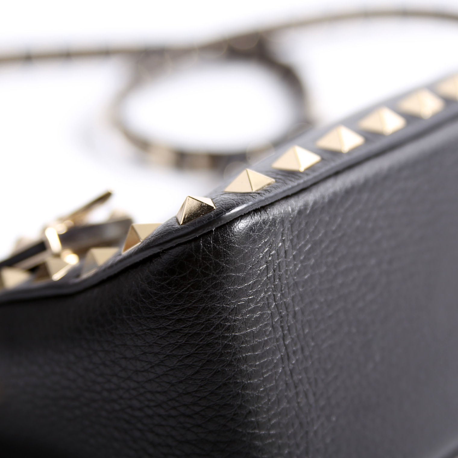 Rockstud Zip-Up Bag Black