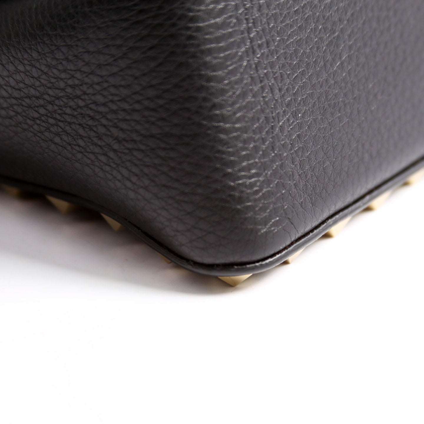 Rockstud Zip-Up Bag Black