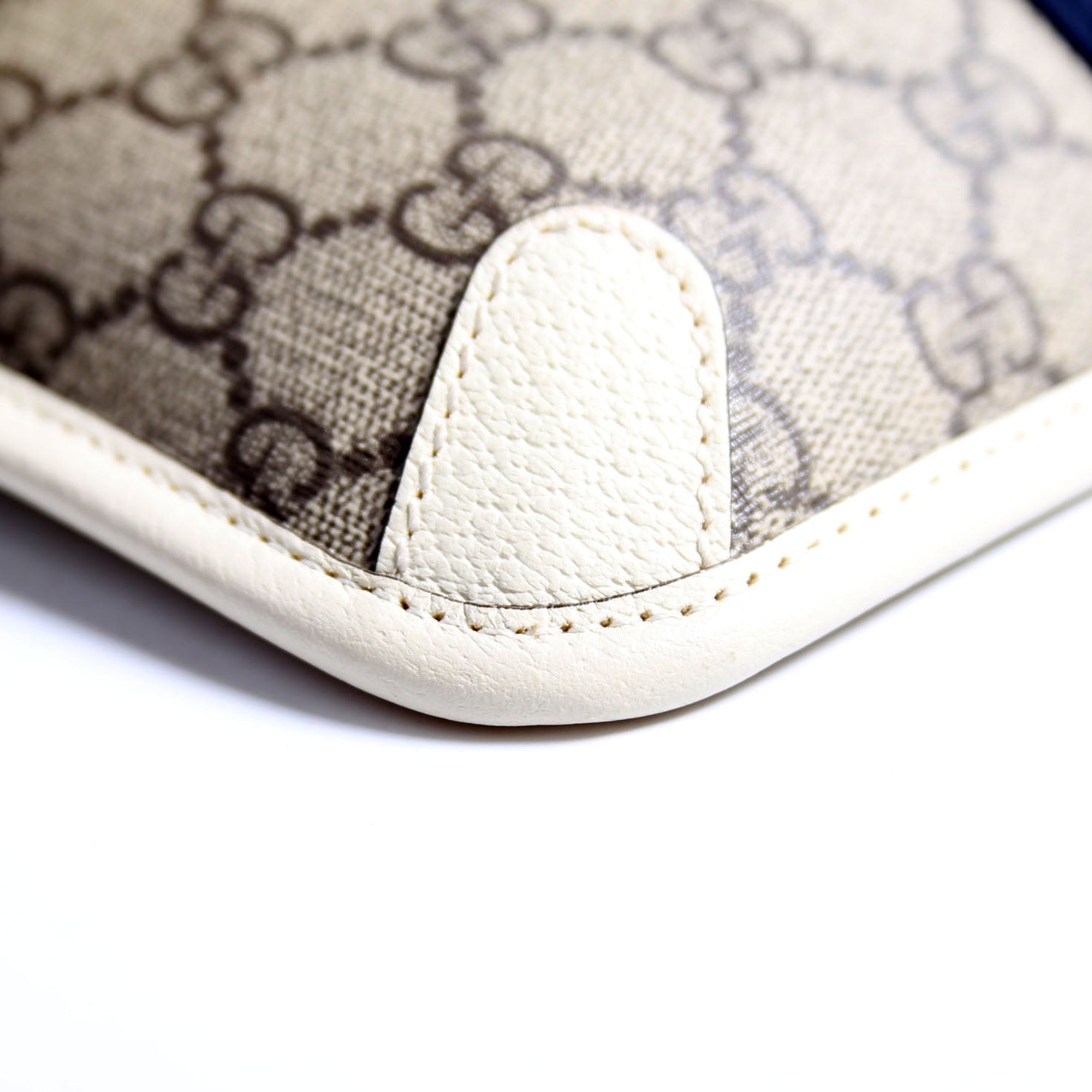 Gucci 674081 GG Supreme Ophidia Belt Bag White