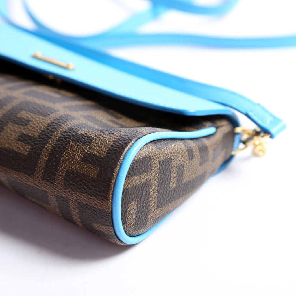 8M0327 FF Crayon Mini Pochette Blue