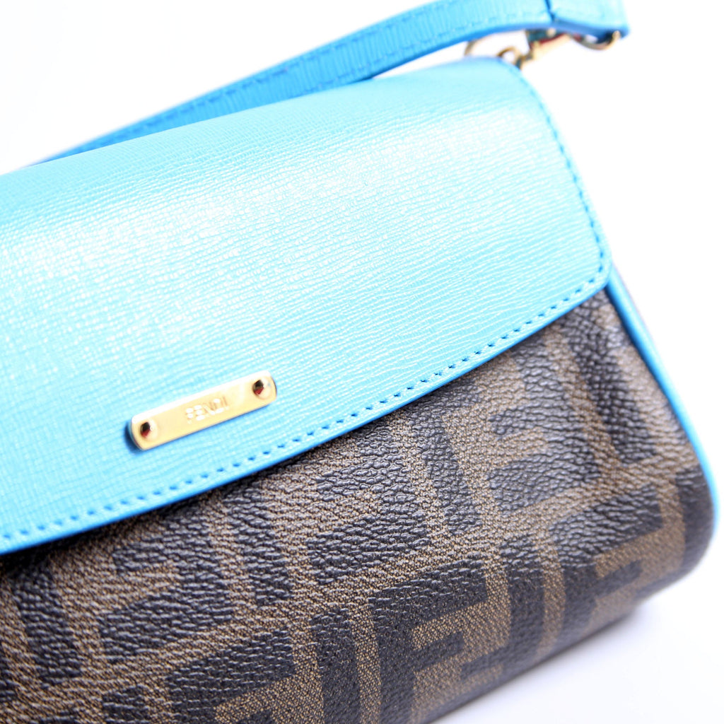 8M0327 FF Crayon Mini Pochette Blue