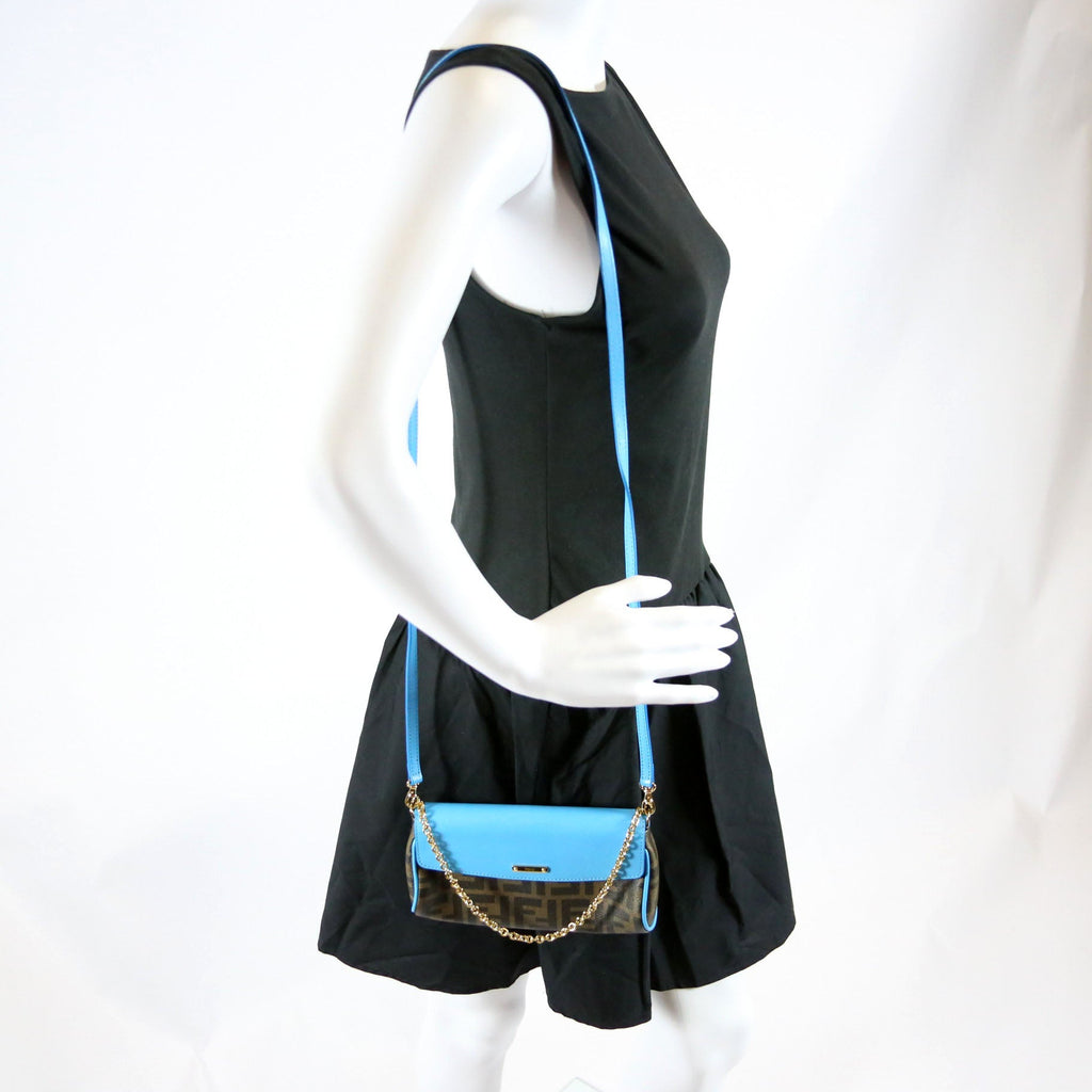 8M0327 FF Crayon Mini Pochette Blue