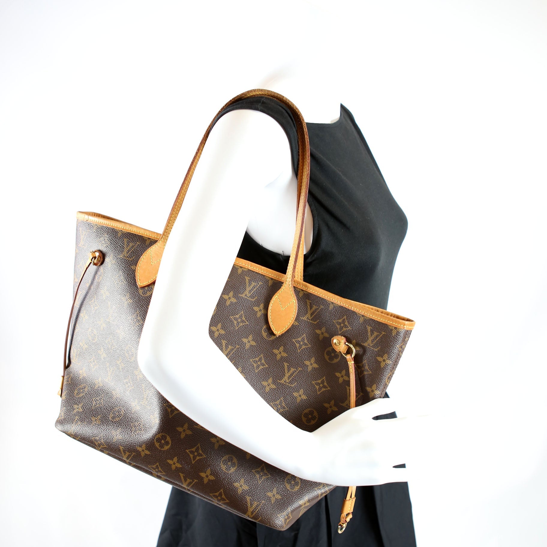 Neverfull MM Monogram Berry