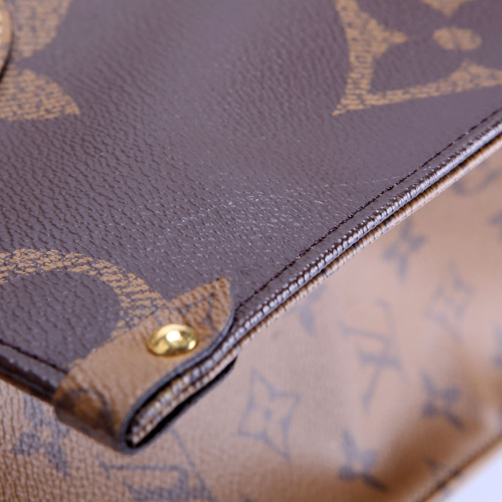 ONTHEGO MM Reverse Monogram