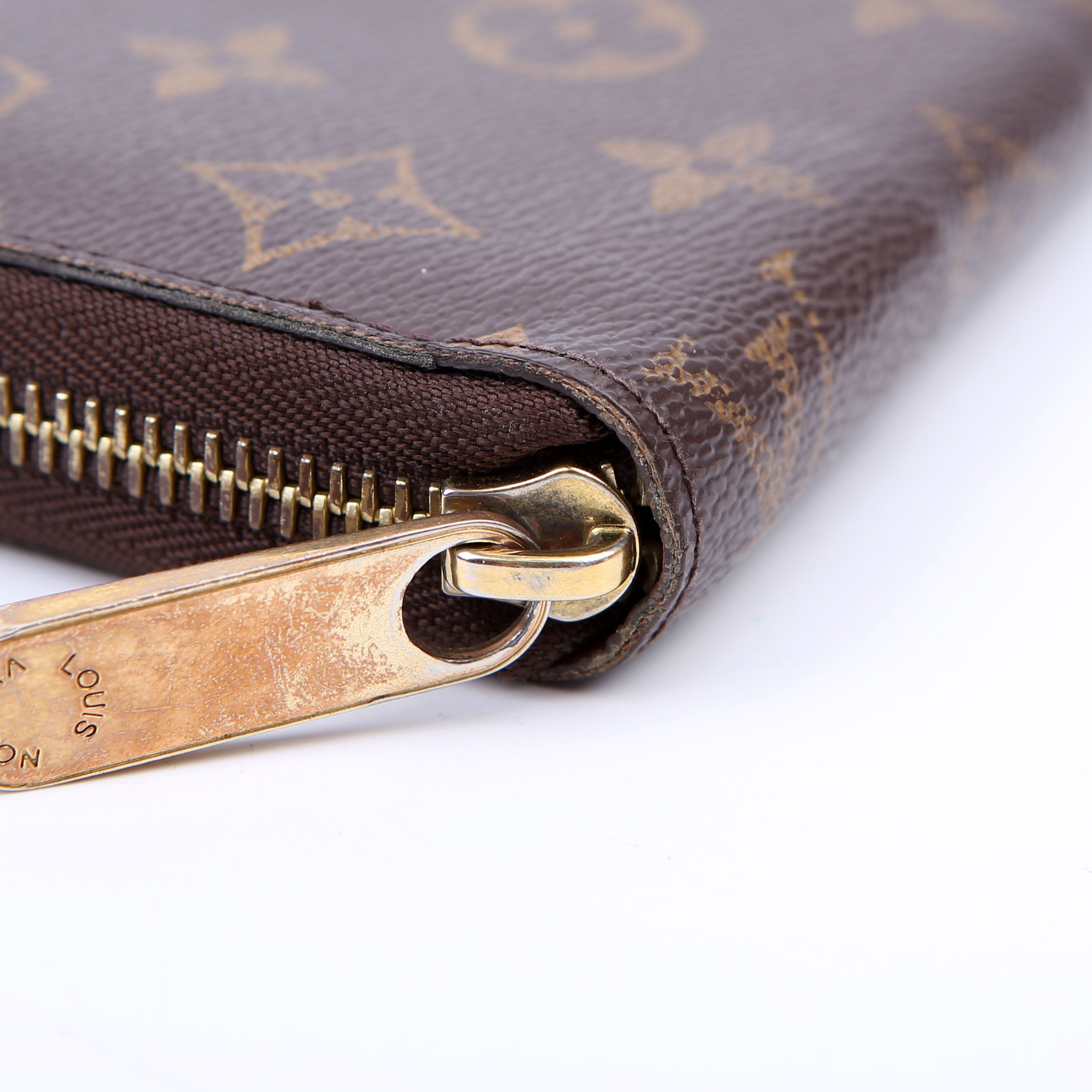 Zippy Wallet Monogram