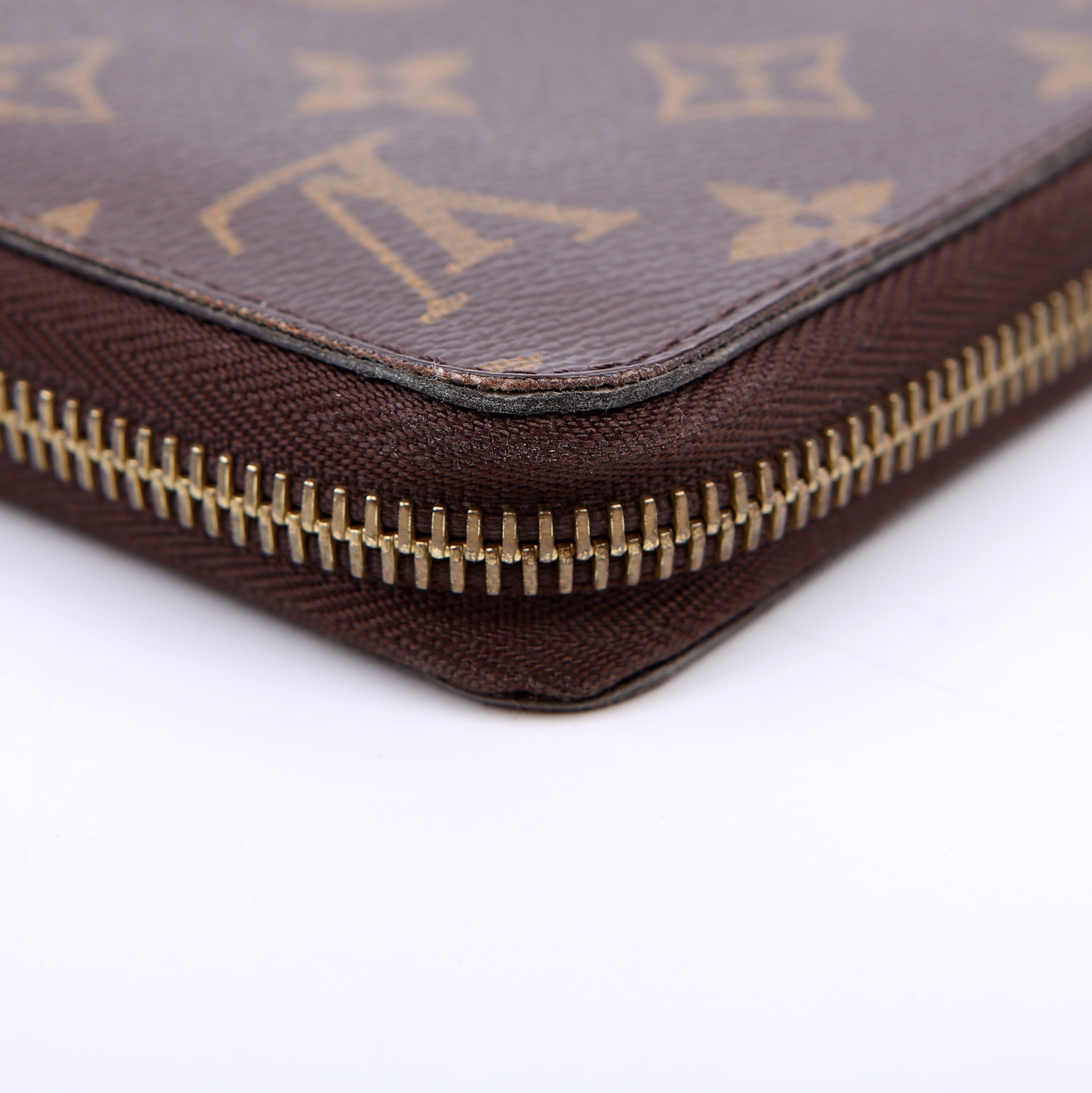 Zippy Wallet Monogram