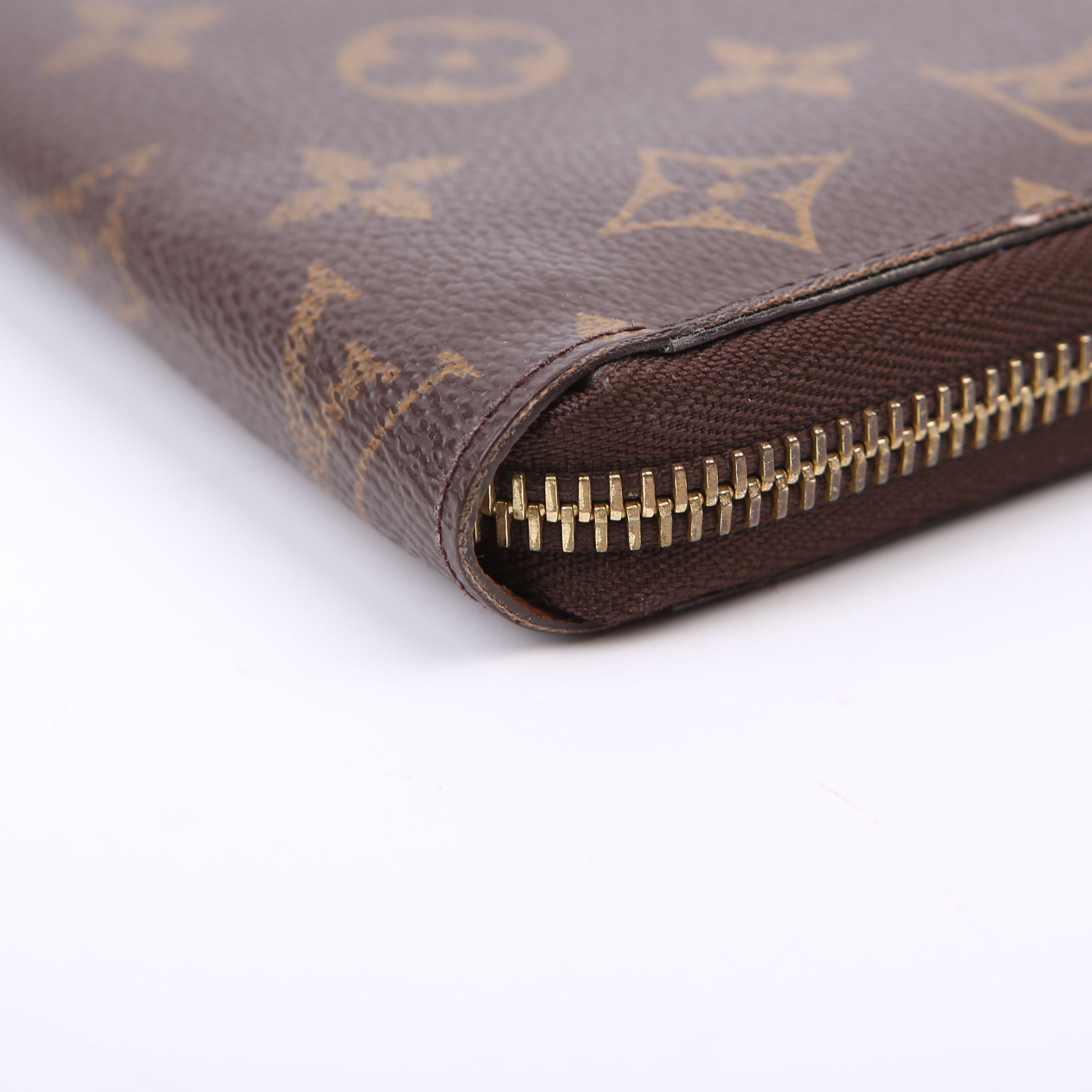 Zippy Wallet Monogram