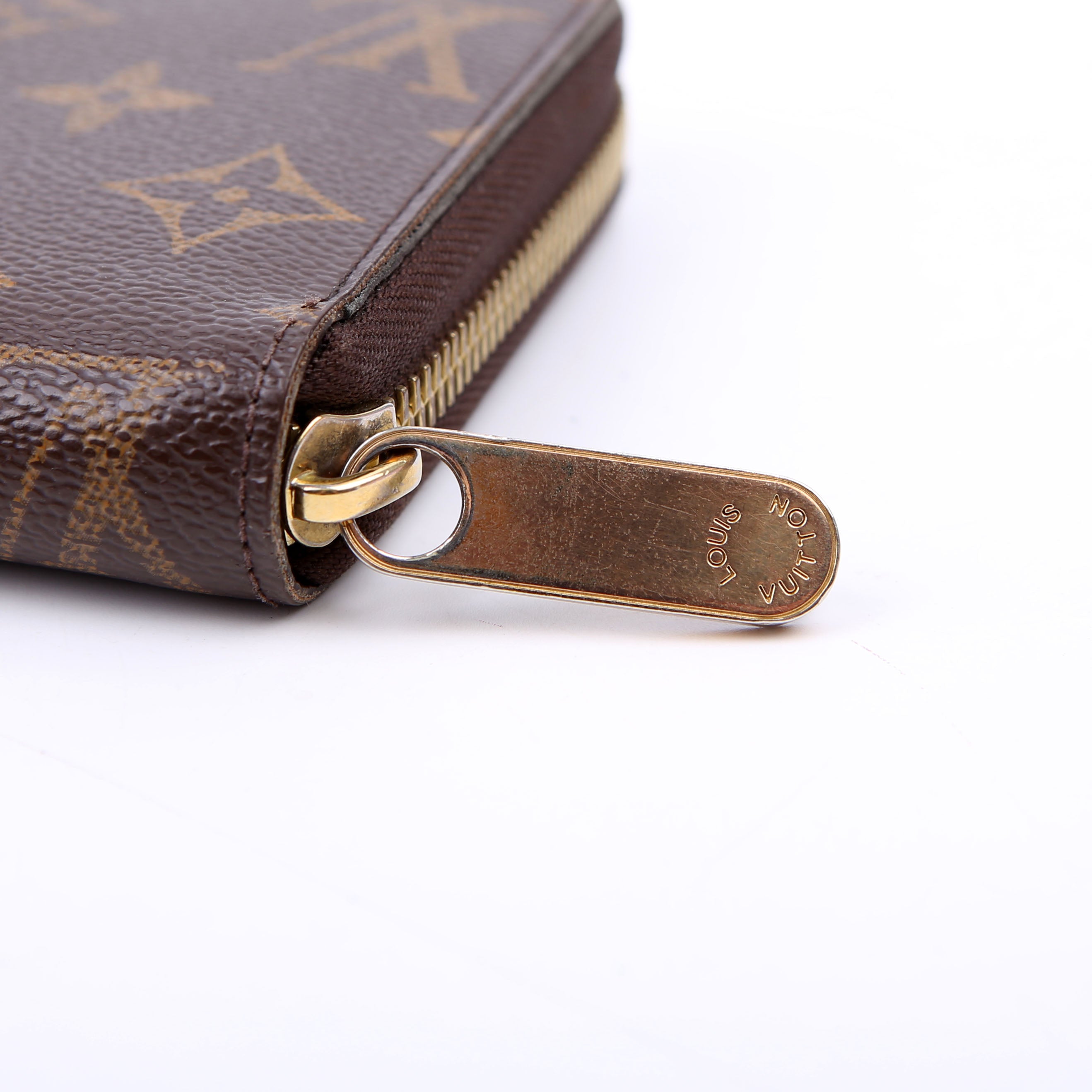 Zippy Wallet Monogram