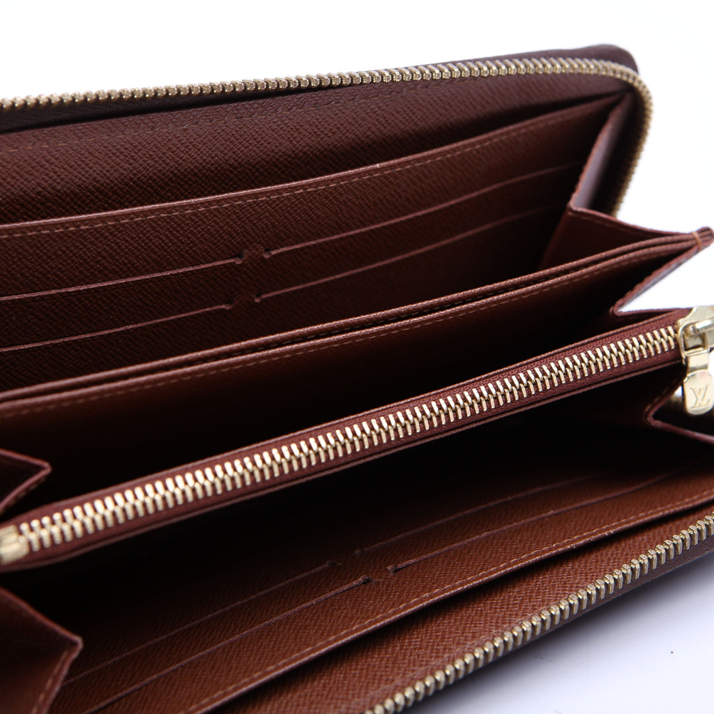 Zippy Wallet Monogram