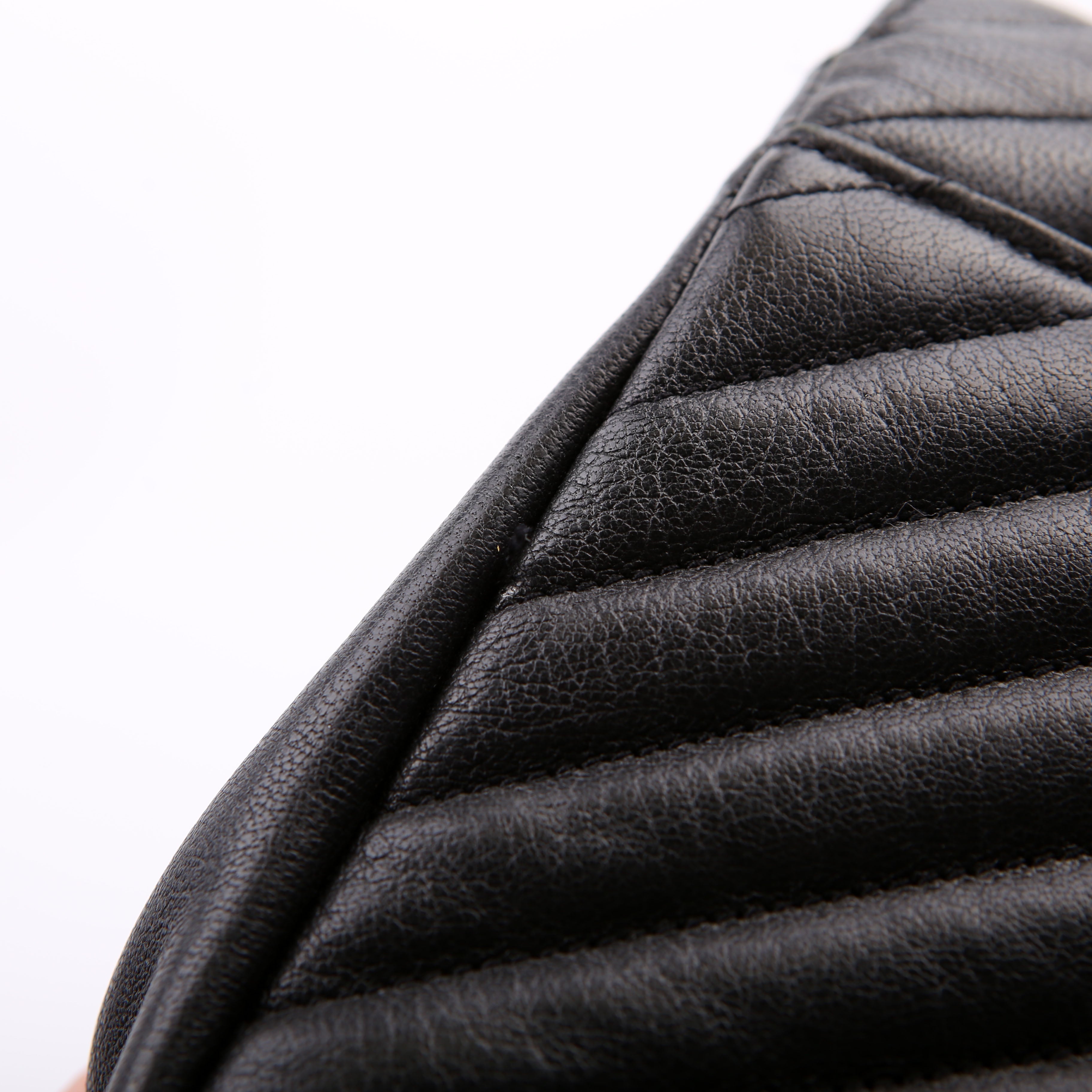 College Chevron Medium 392737 Black
