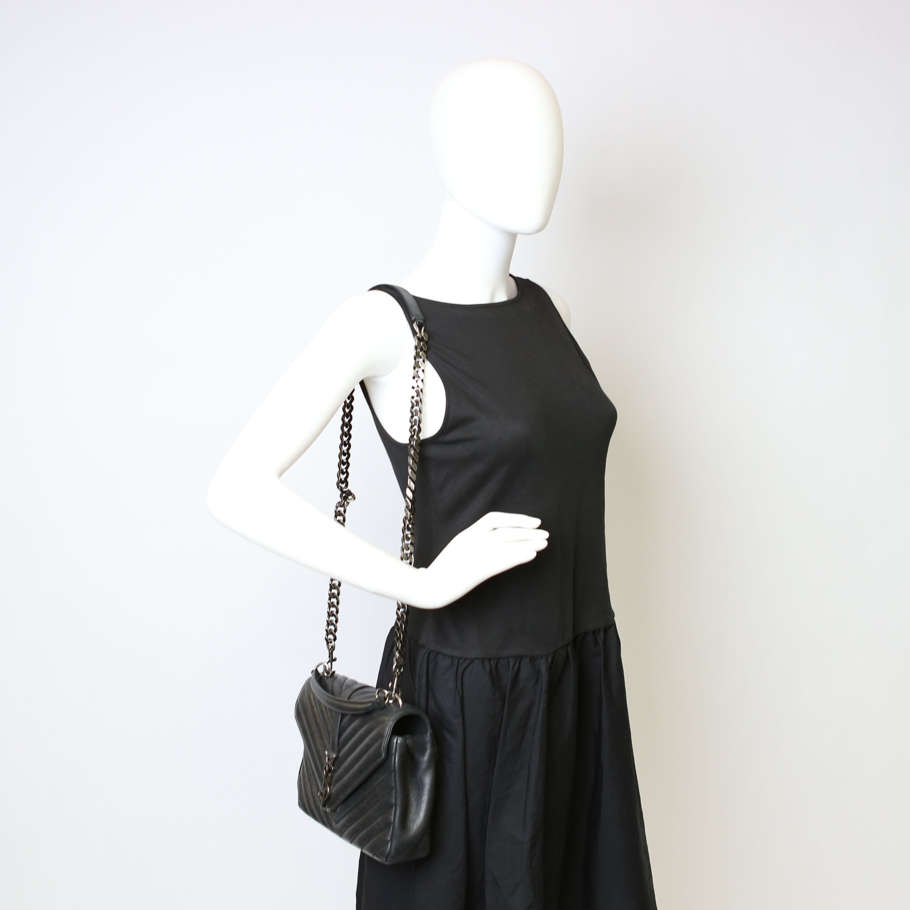 College Chevron Medium 392737 Black