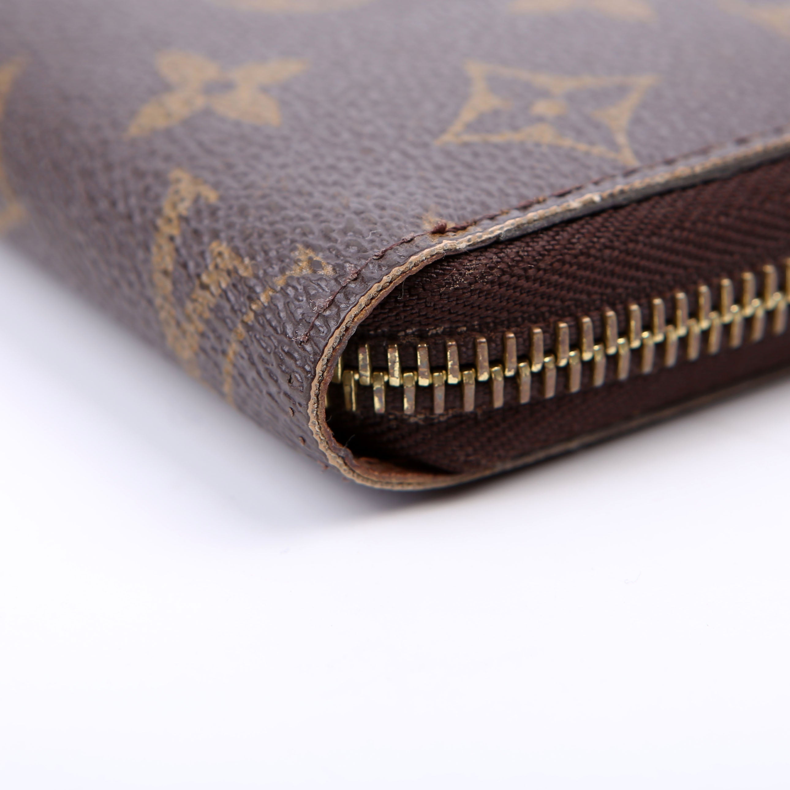 Zippy Wallet Monogram