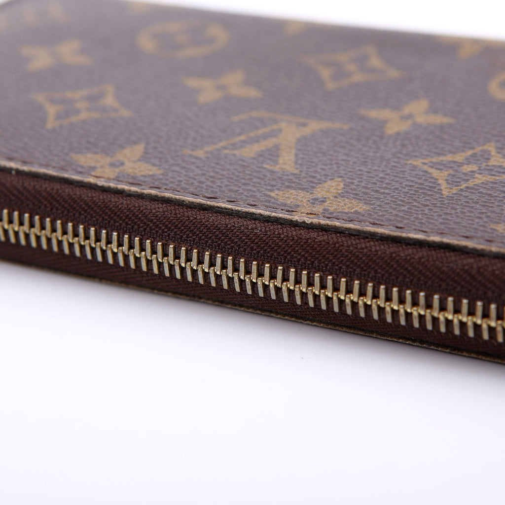 Zippy Wallet Monogram